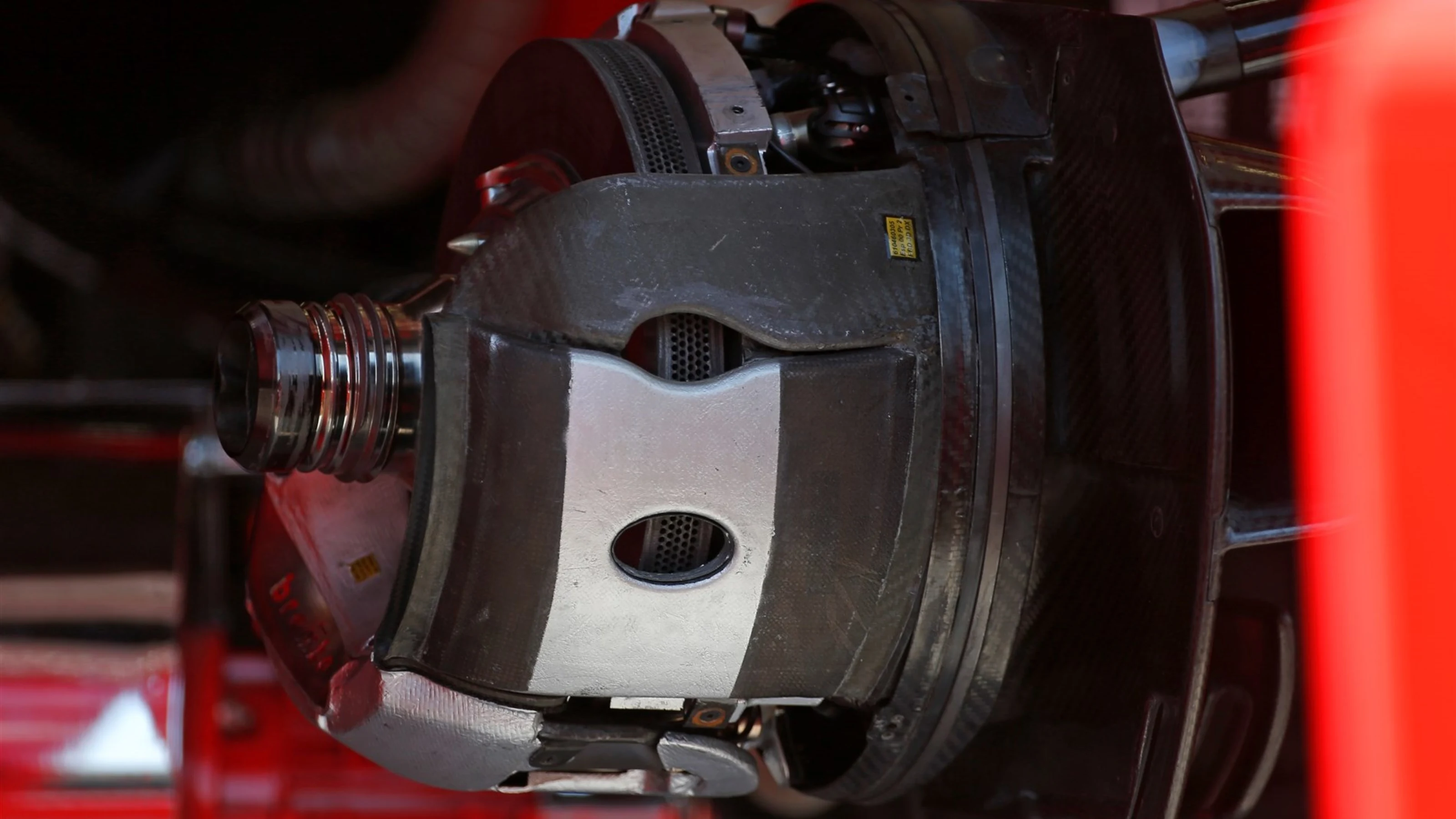 Ferrari SF15-T front wheel hub detail at Formula One World Championship, Rd6, Monaco Grand Prix