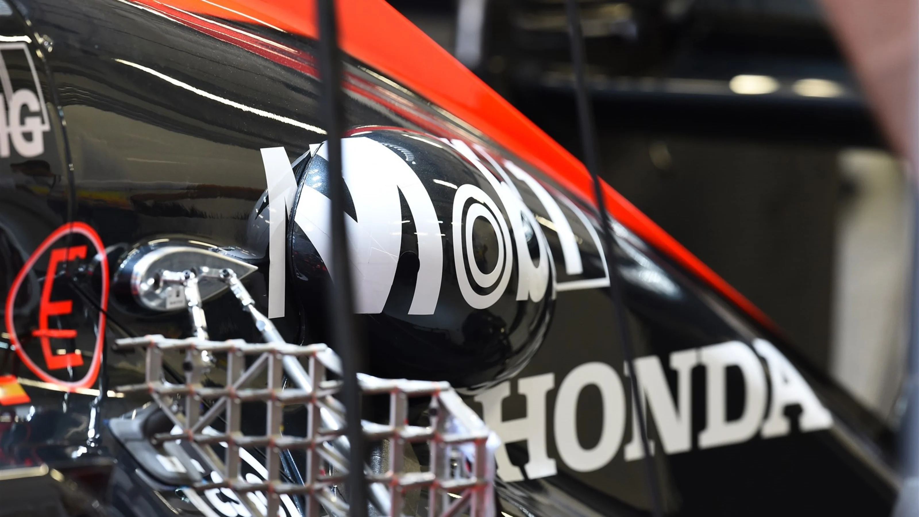 McLaren MP4-30 detail at Formula One World Championship, Rd15, Russian Grand Prix, Practice, Sochi