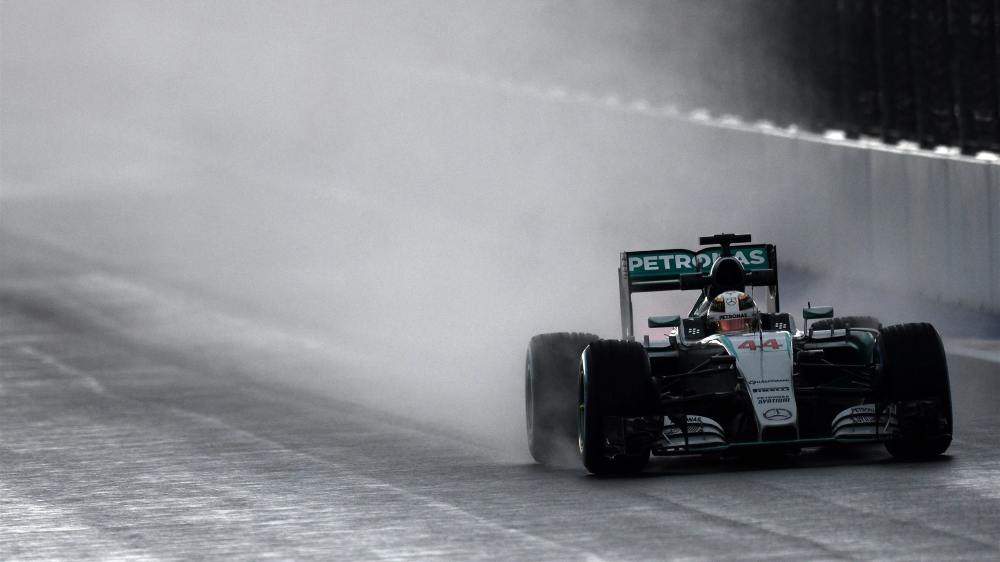 Lewis Hamilton (GBR) Mercedes AMG F1 W06 at Formula One World Championship, Rd15, Russian Grand
