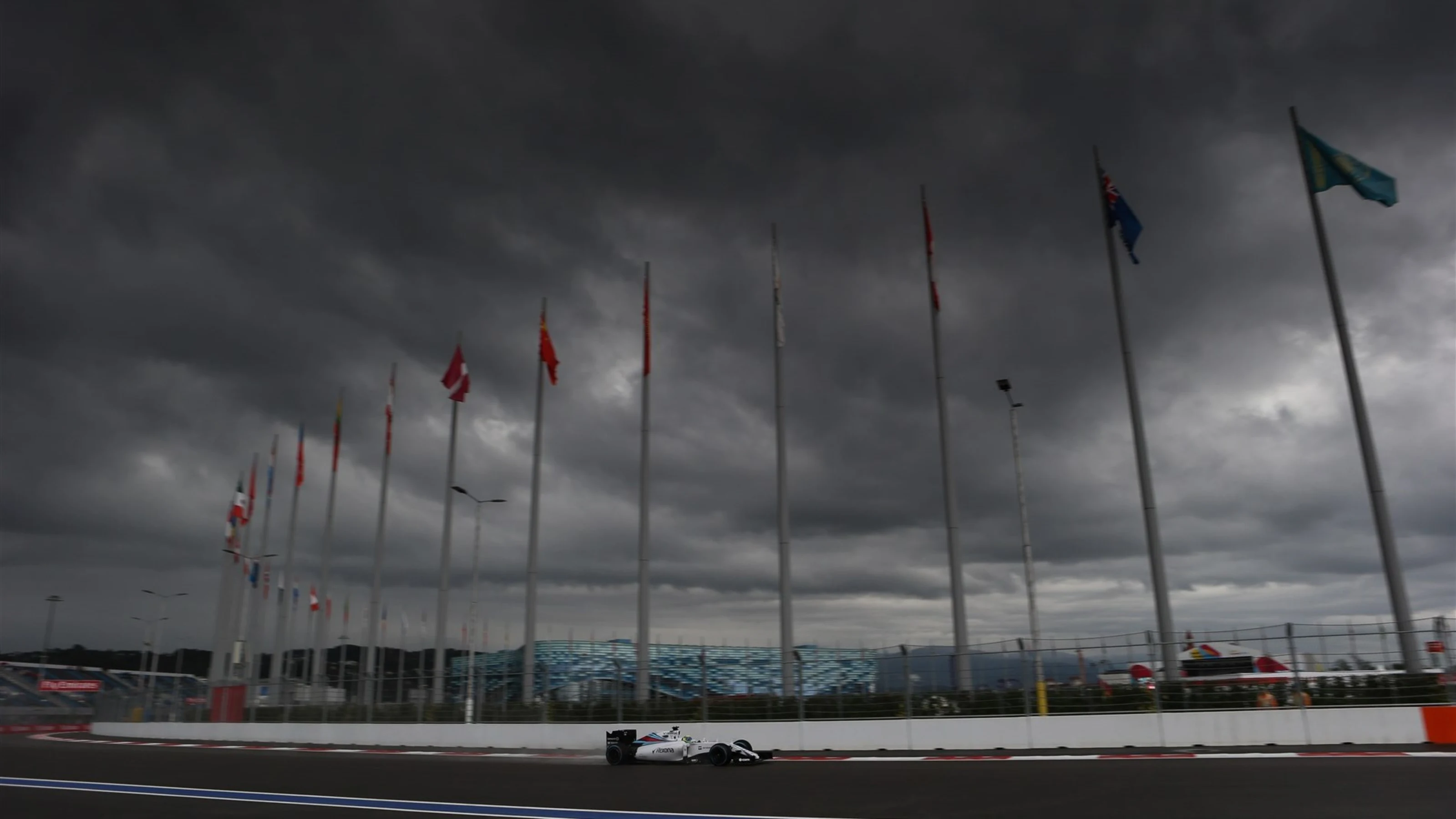 Felipe Massa (BRA) Williams FW37 at Formula One World Championship, Rd15, Russian Grand Prix,