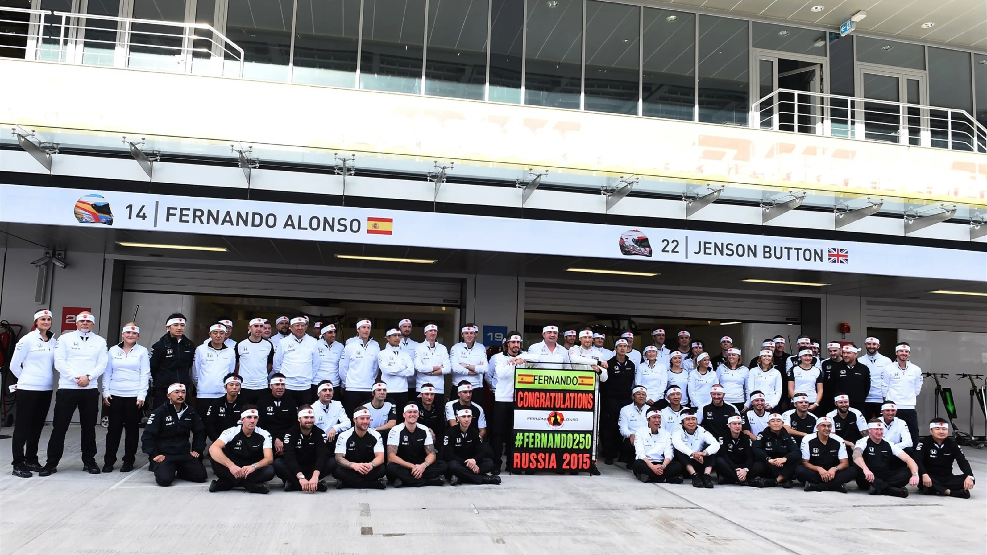 Fernando Alonso (ESP) McLaren celebrates 250 Grands Prix with Eric Boullier (FRA) McLaren Racing