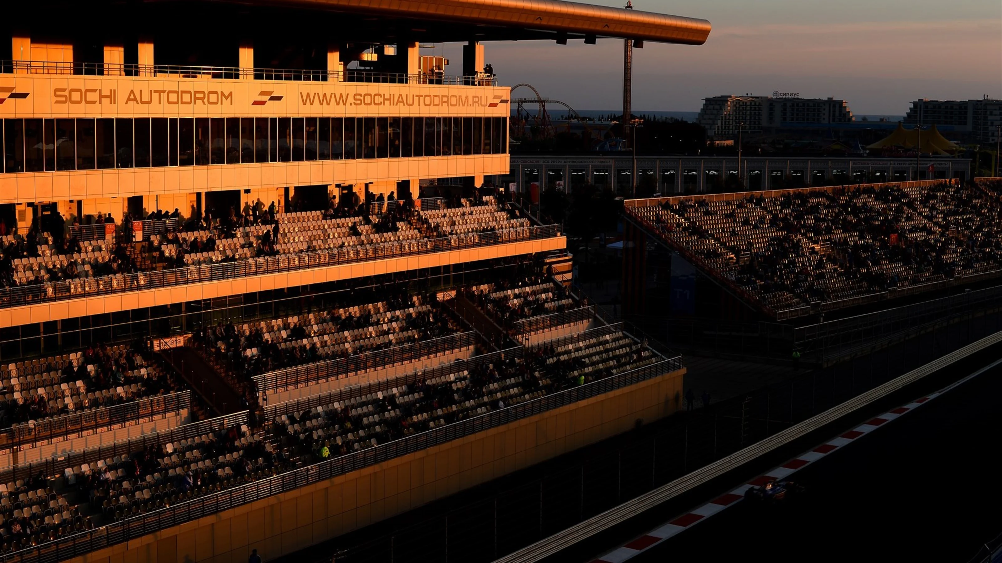 Sunset over the track at Formula One World Championship, Rd15, Russian Grand Prix, Qualifying,