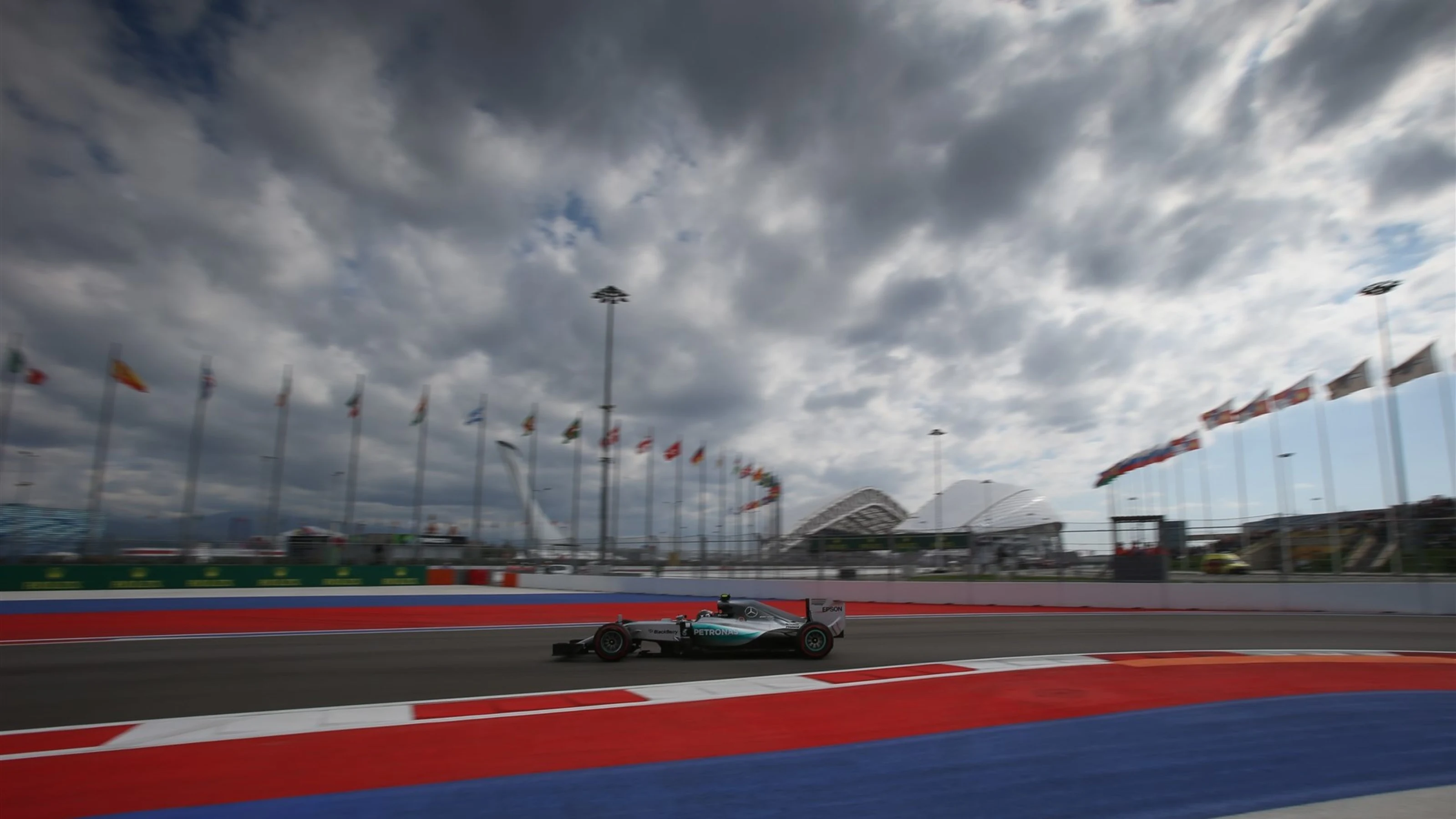 Nico Rosberg (GER) Mercedes AMG F1 W06 at Formula One World Championship, Rd15, Russian Grand Prix,