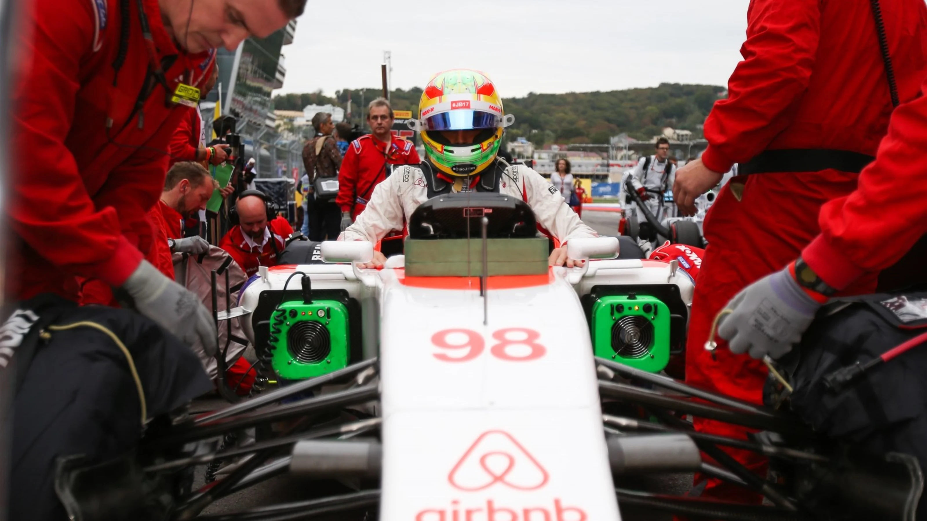 Roberto Merhi (ESP) Manor GP on the grid at Formula One World Championship, Rd15, Russian Grand