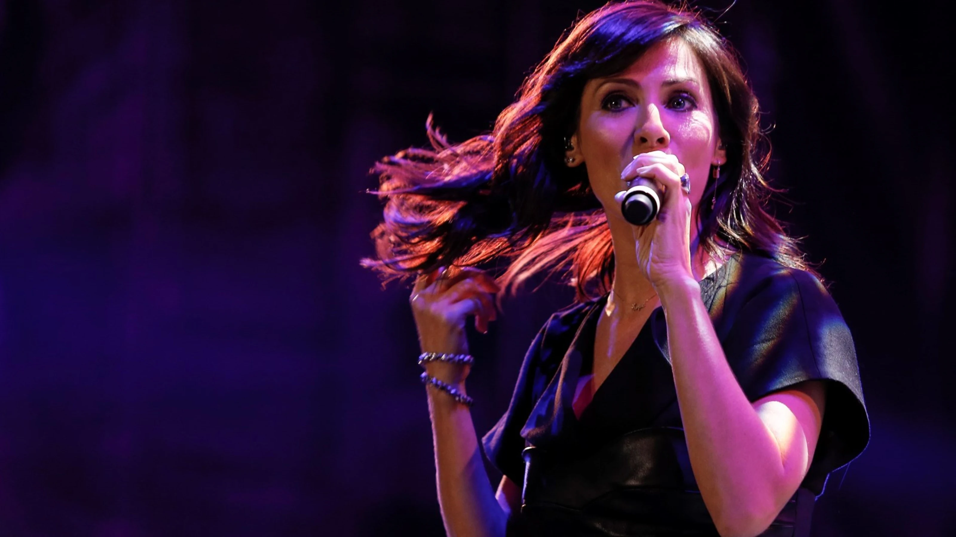 Natalie Imbruglia (AUS) in concert at Formula One World Championship, Rd15, Russian Grand Prix,