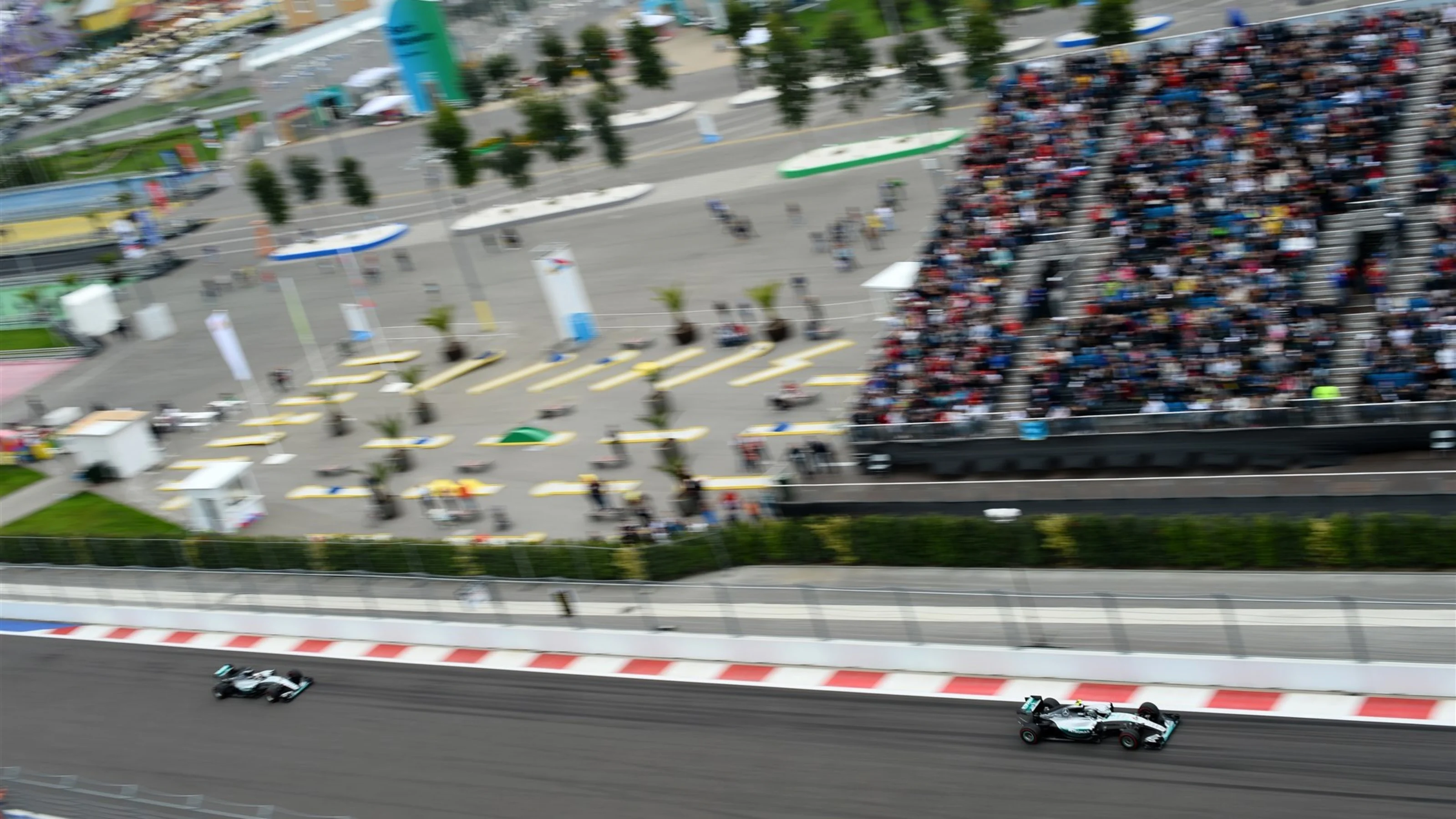 Nico Rosberg (GER) Mercedes AMG F1 W06 and Lewis Hamilton (GBR) Mercedes AMG F1 W06 at Formula One