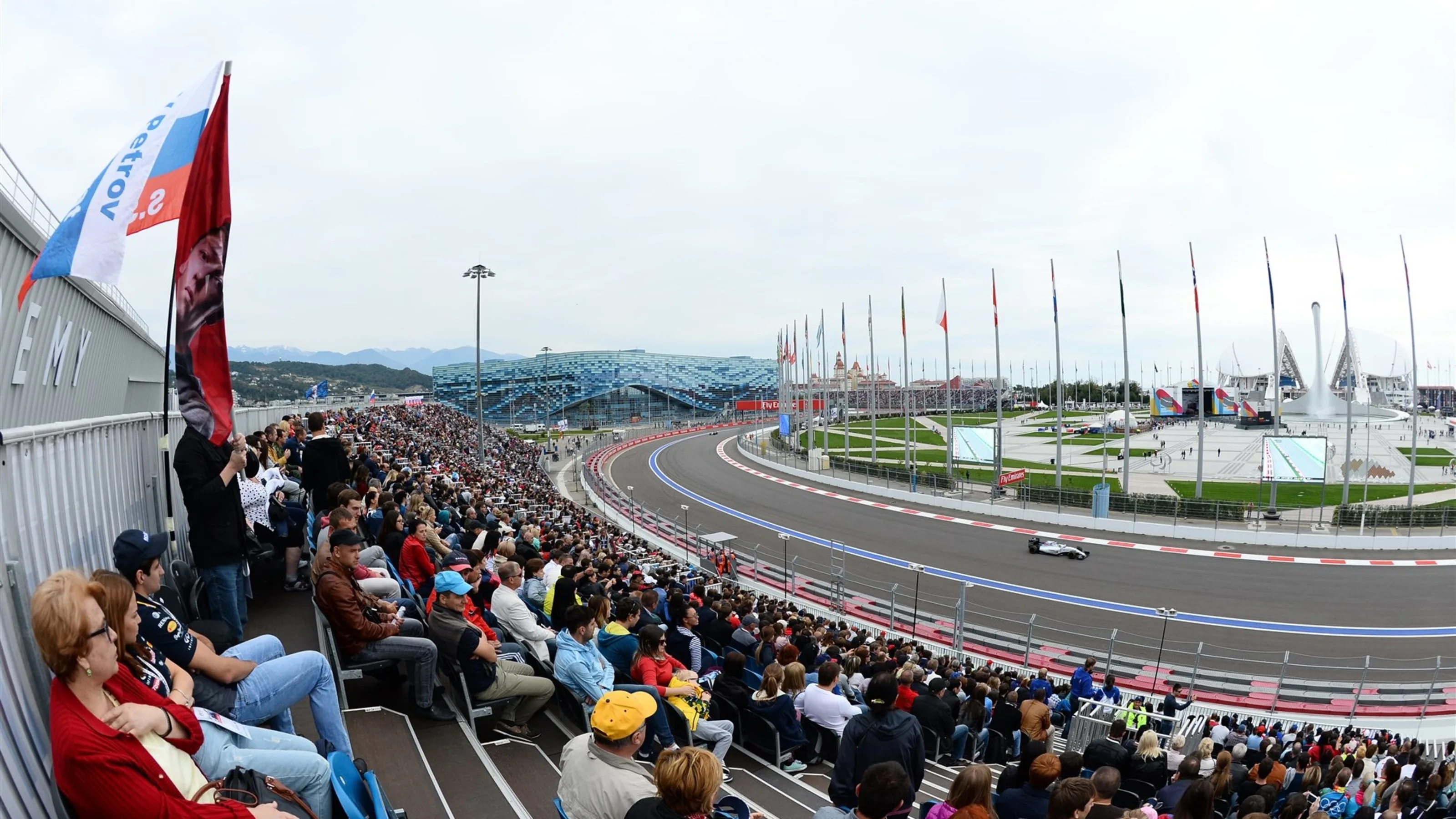 Felipe Massa (BRA) Williams FW37 at Formula One World Championship, Rd15, Russian Grand Prix, Race,