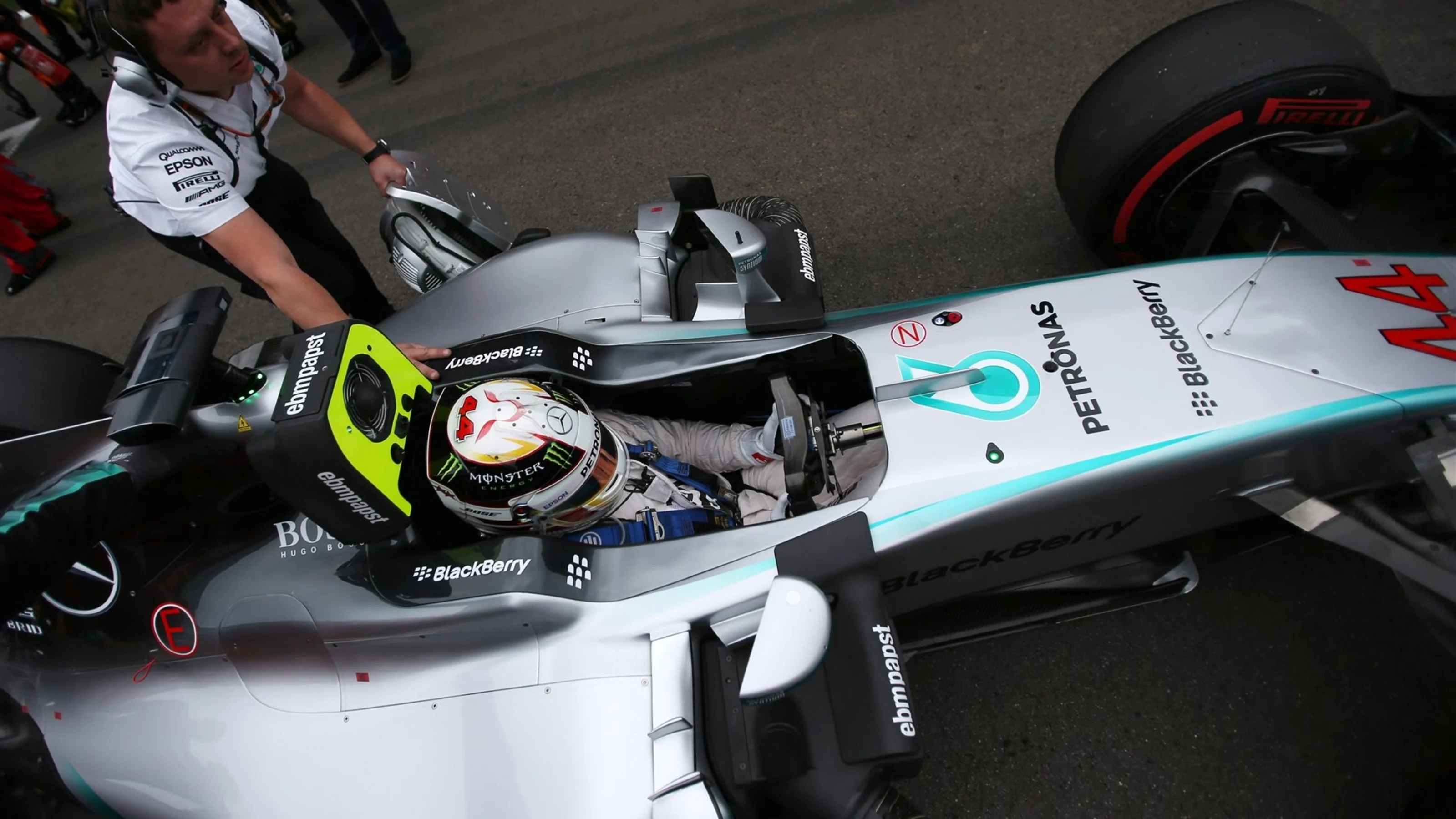 Lewis Hamilton (GBR) Mercedes AMG F1 W06 on the grid at Formula One World Championship, Rd15,