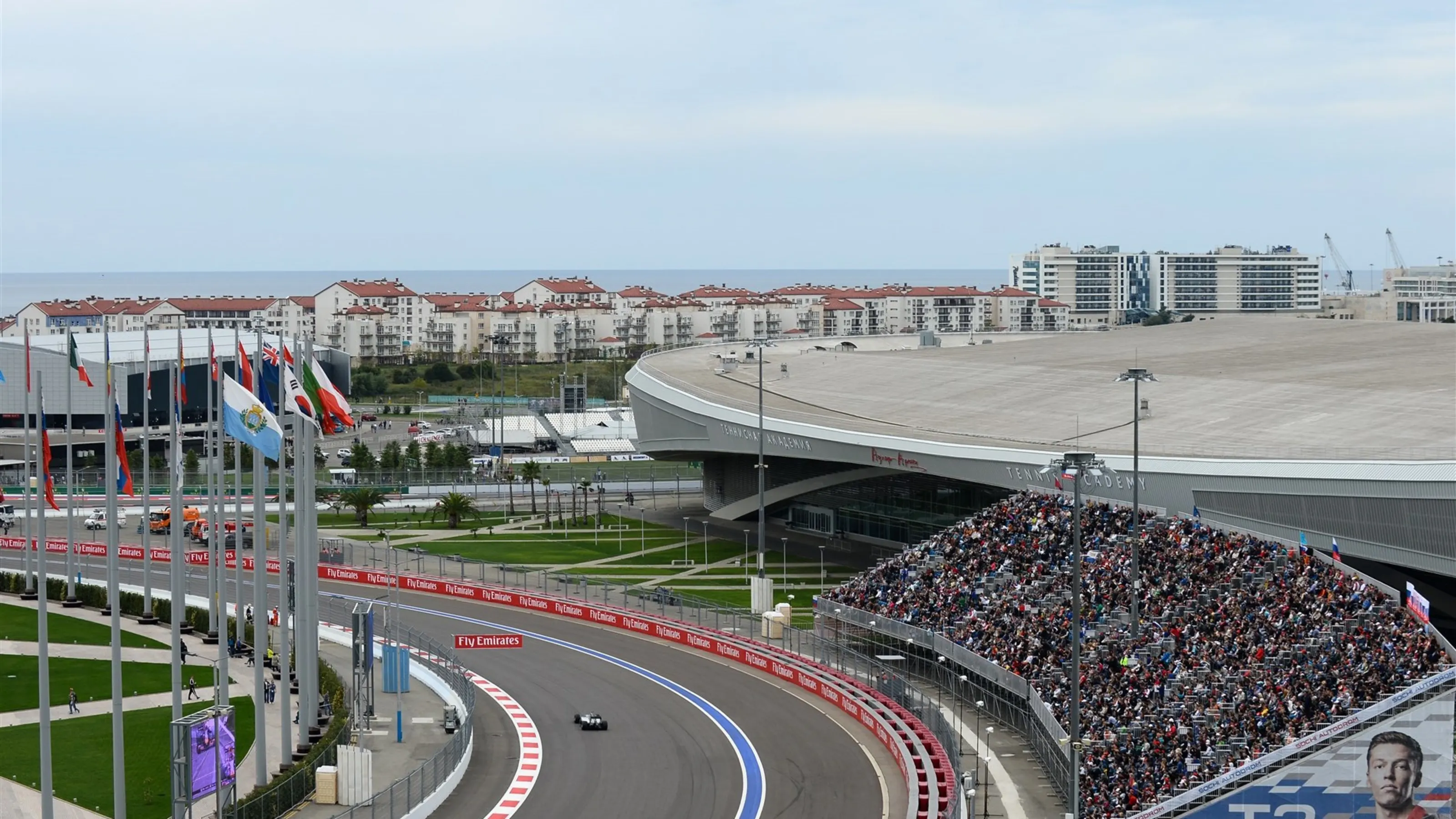 Lewis Hamilton (GBR) Mercedes AMG F1 W06 at Formula One World Championship, Rd15, Russian Grand