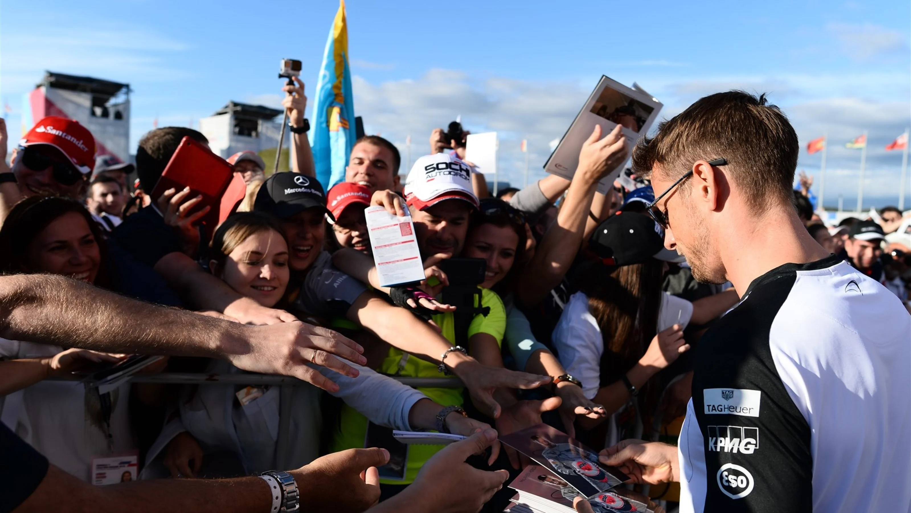 Jenson Button (GBR) McLaren signs autographs for the fans at Formula One World Championship, Rd15,