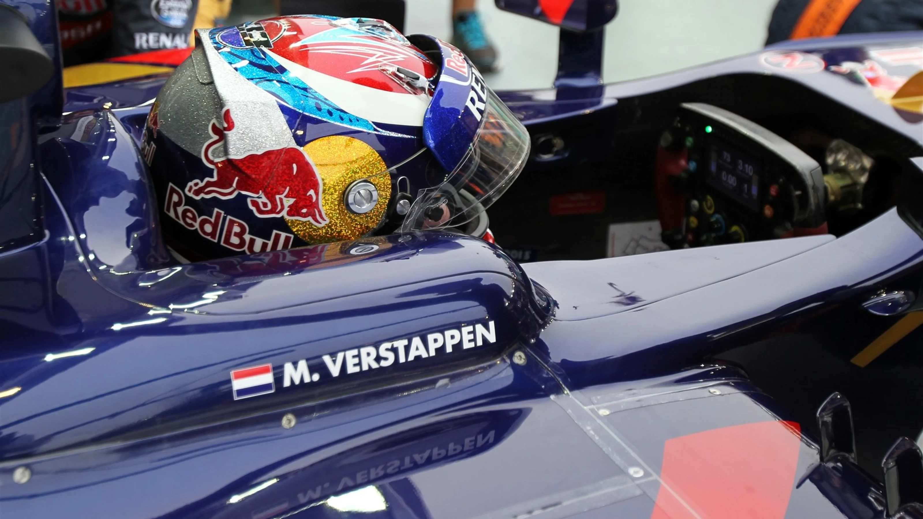 Max Verstappen (NDL) Scuderia Toro Rosso STR10 at Formula One World Championship, Rd13, Singapore