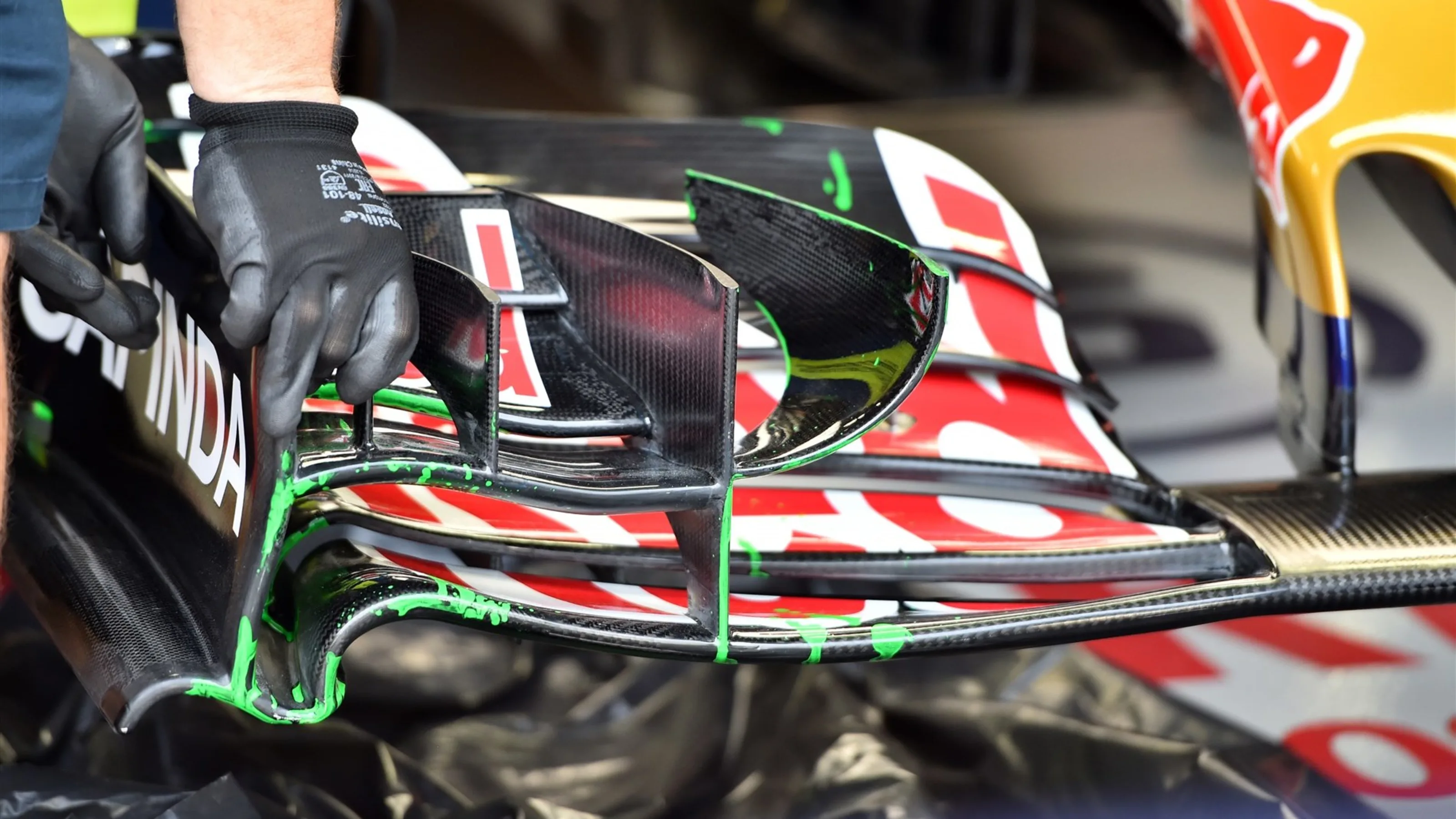 Scuderia Toro Rosso STR10 front wing detail with aero paint at Formula One World Championship,