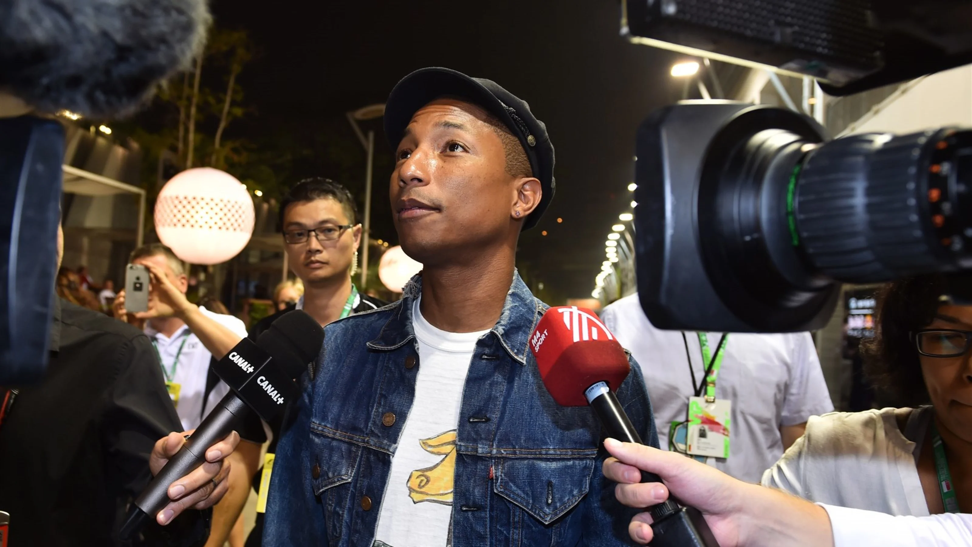 Pharrell Williams (USA) at Formula One World Championship, Rd13, Singapore Grand Prix, Practice,