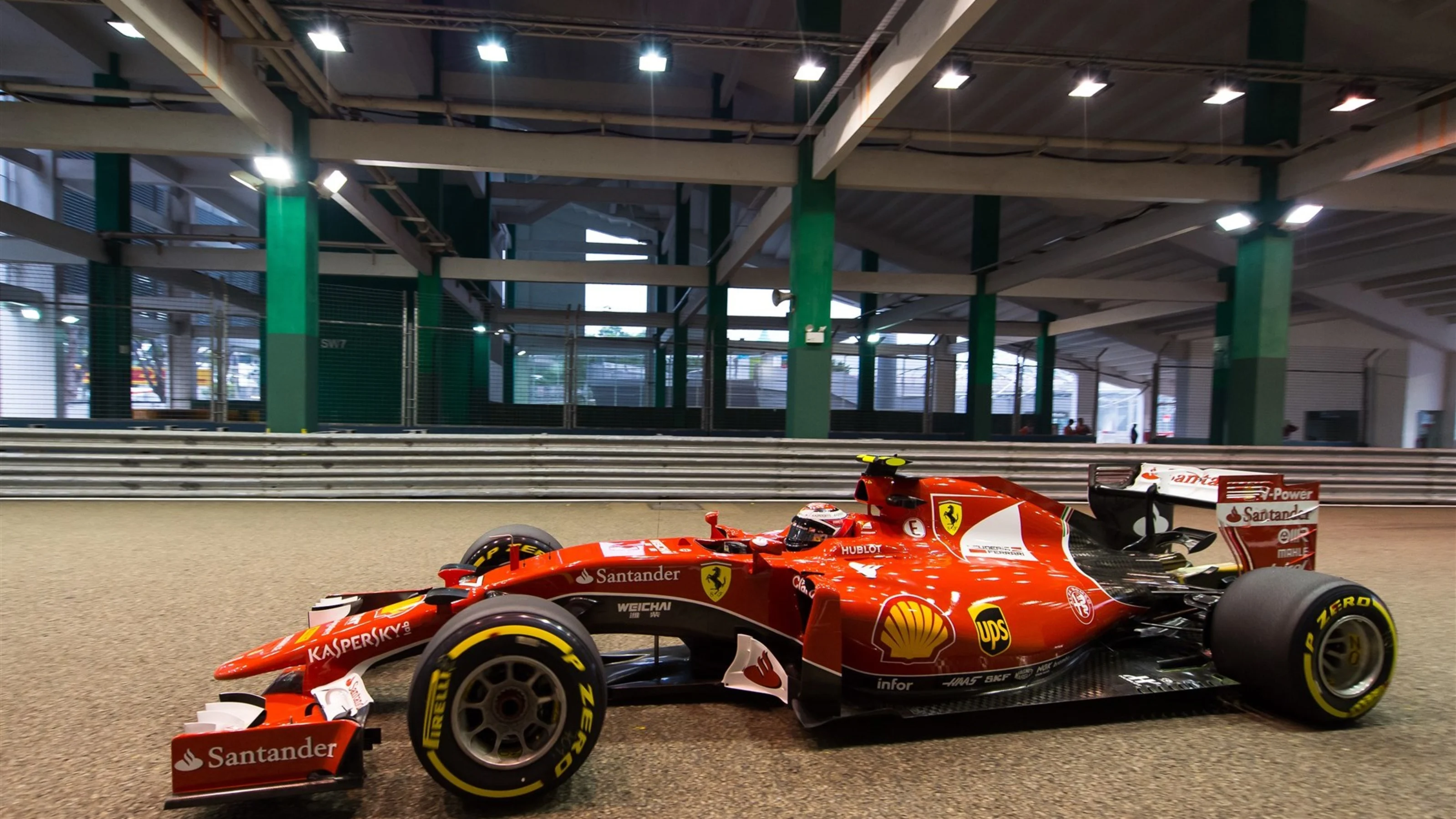Kimi Raikkonen (FIN) Ferrari SF15-T at Formula One World Championship, Rd13, Singapore Grand Prix,