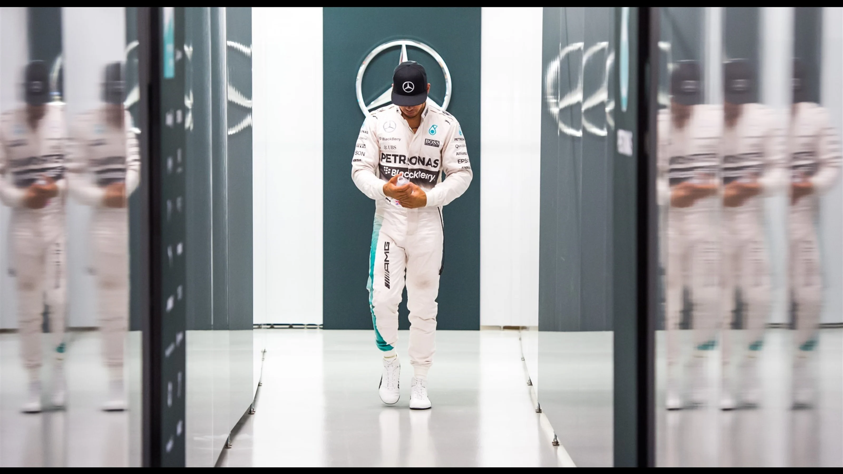 Lewis Hamilton (GBR) Mercedes AMG F1 at Formula One World Championship, Rd13, Singapore Grand Prix,