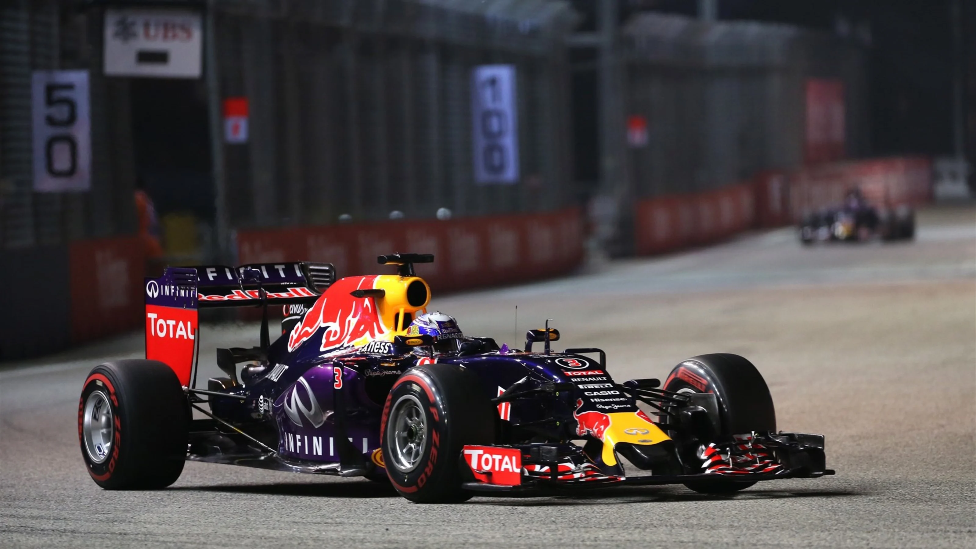 Daniel Ricciardo (AUS) Red Bull Racing RB11 at Formula One World Championship, Rd13, Singapore