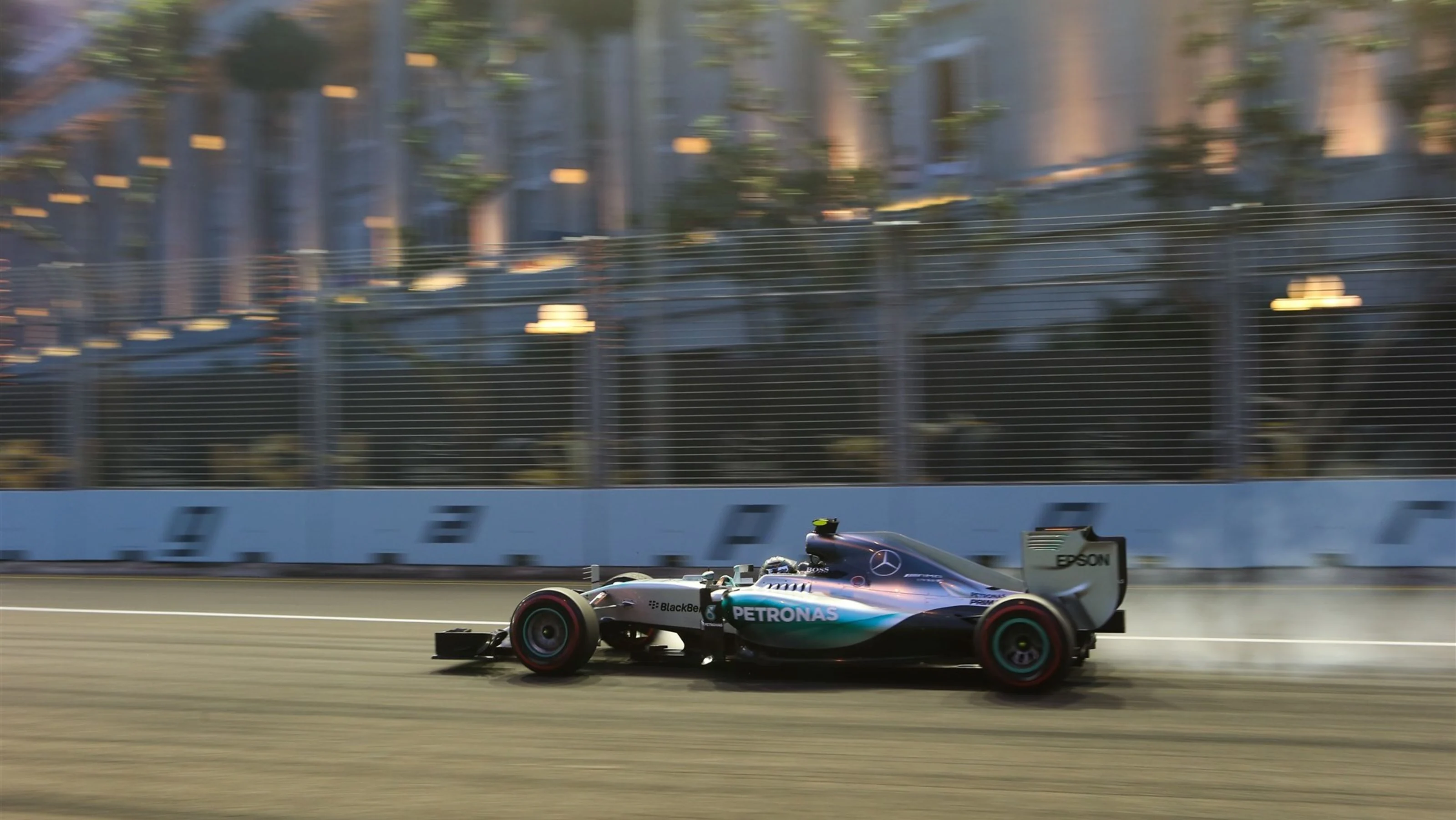 Nico Rosberg (GER) Mercedes AMG F1 W06 at Formula One World Championship, Rd13, Singapore Grand