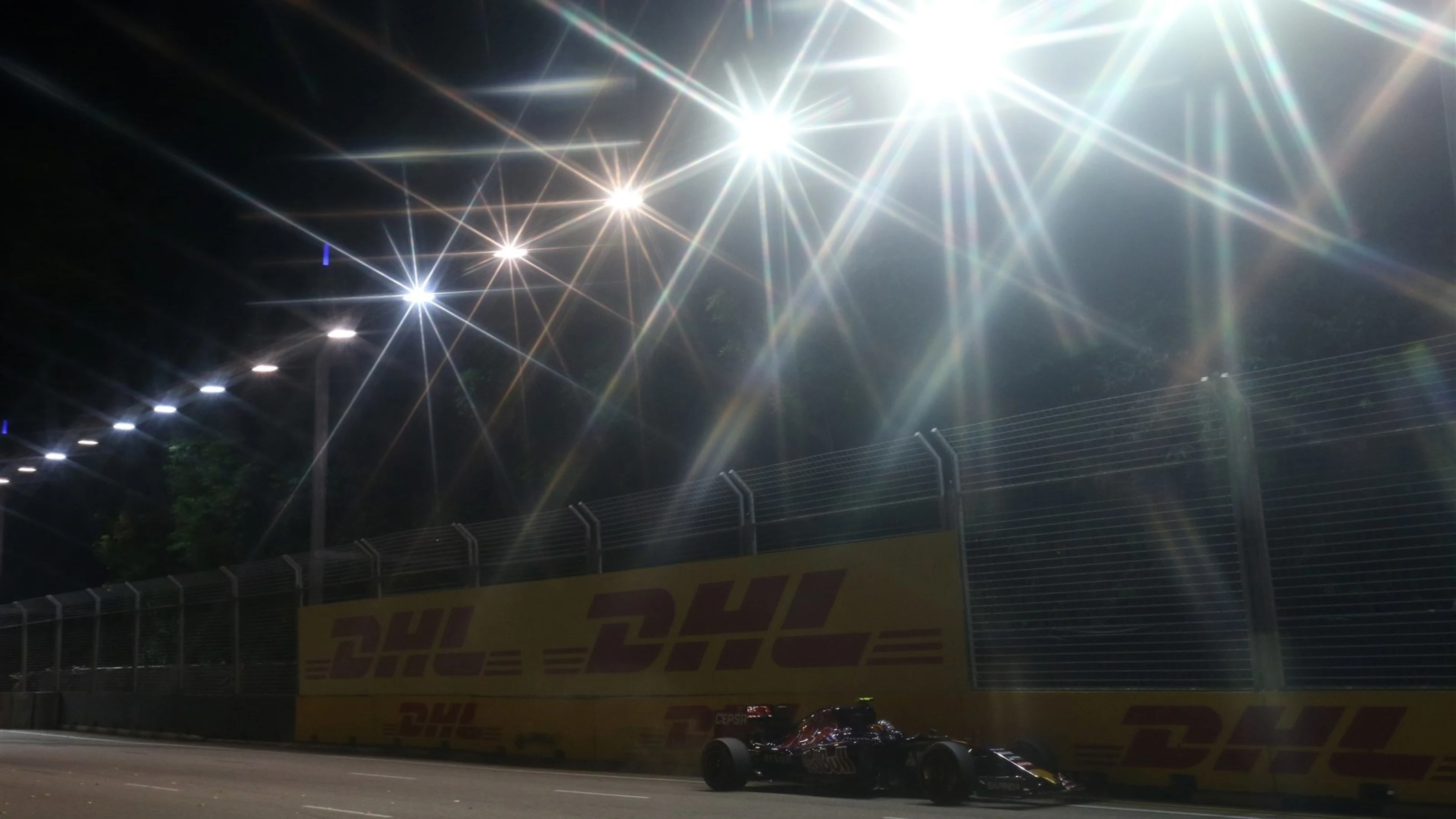 Carlos Sainz jr (ESP) Scuderia Toro Rosso STR10 at Formula One World Championship, Rd13, Singapore