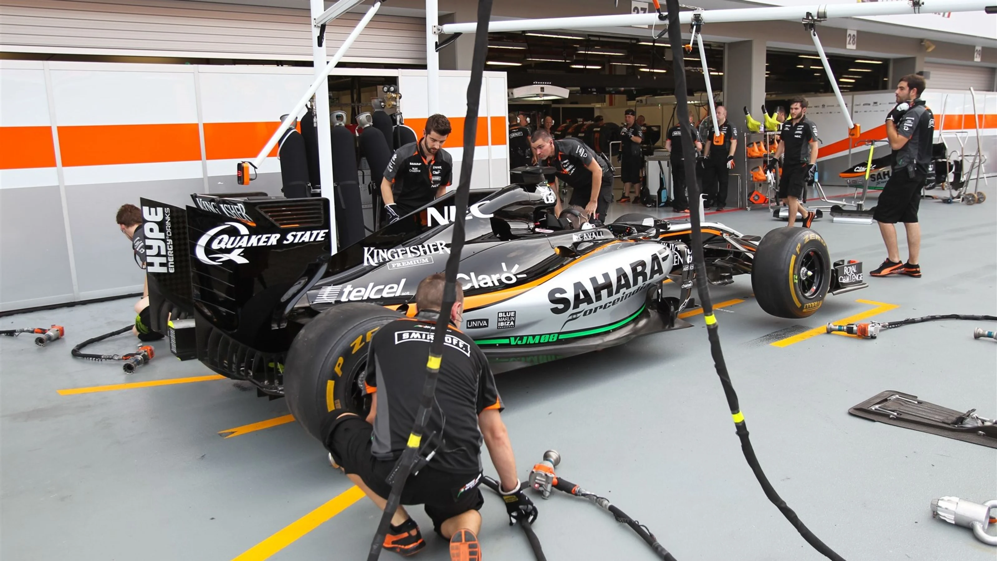 Force India pit stop practice at Formula One World Championship, Rd13, Singapore Grand Prix,