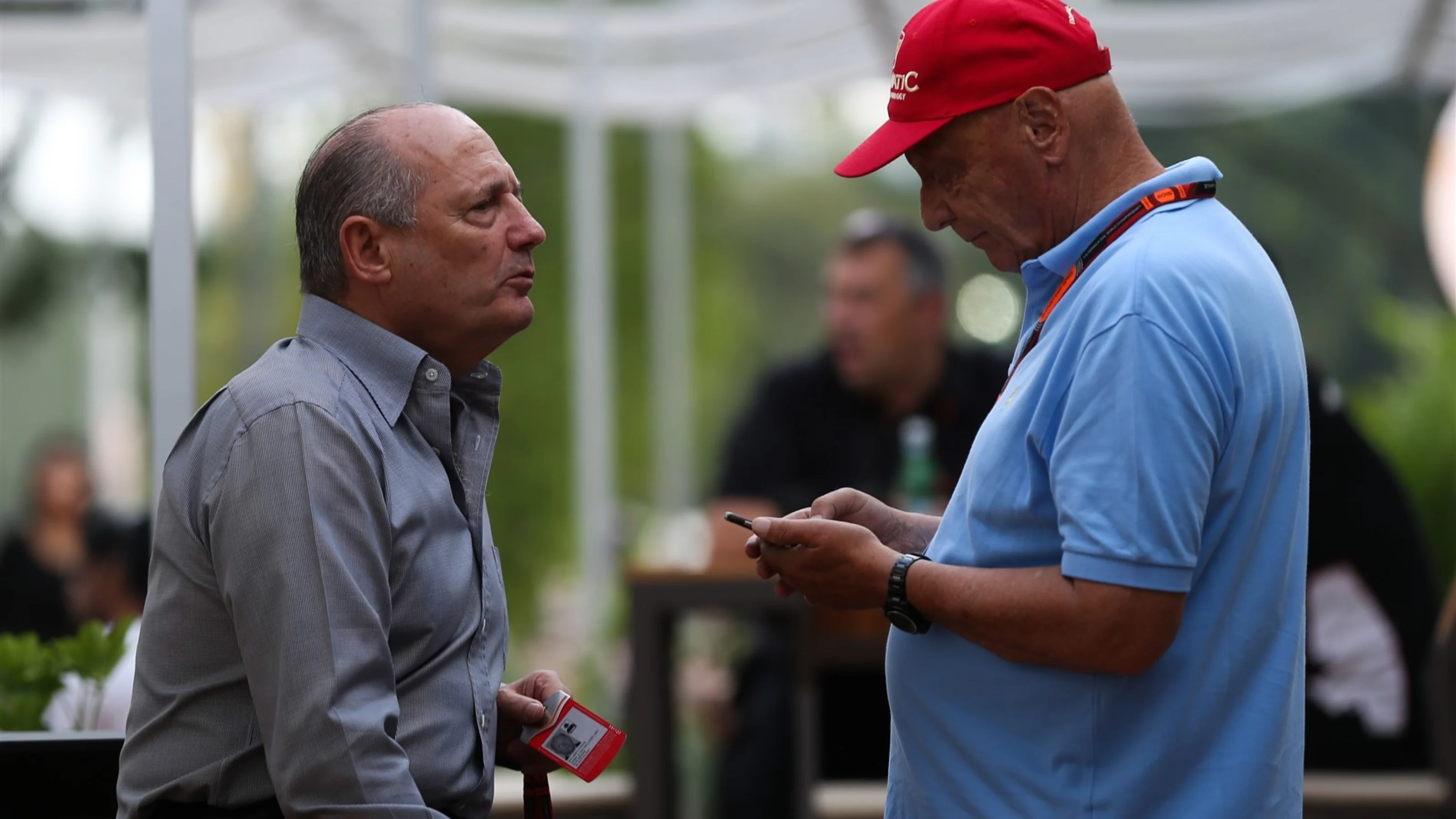 Ron Dennis (GBR) McLaren Executive Chairman and Niki Lauda (AUT) Mercedes AMG F1 Non-Executive
