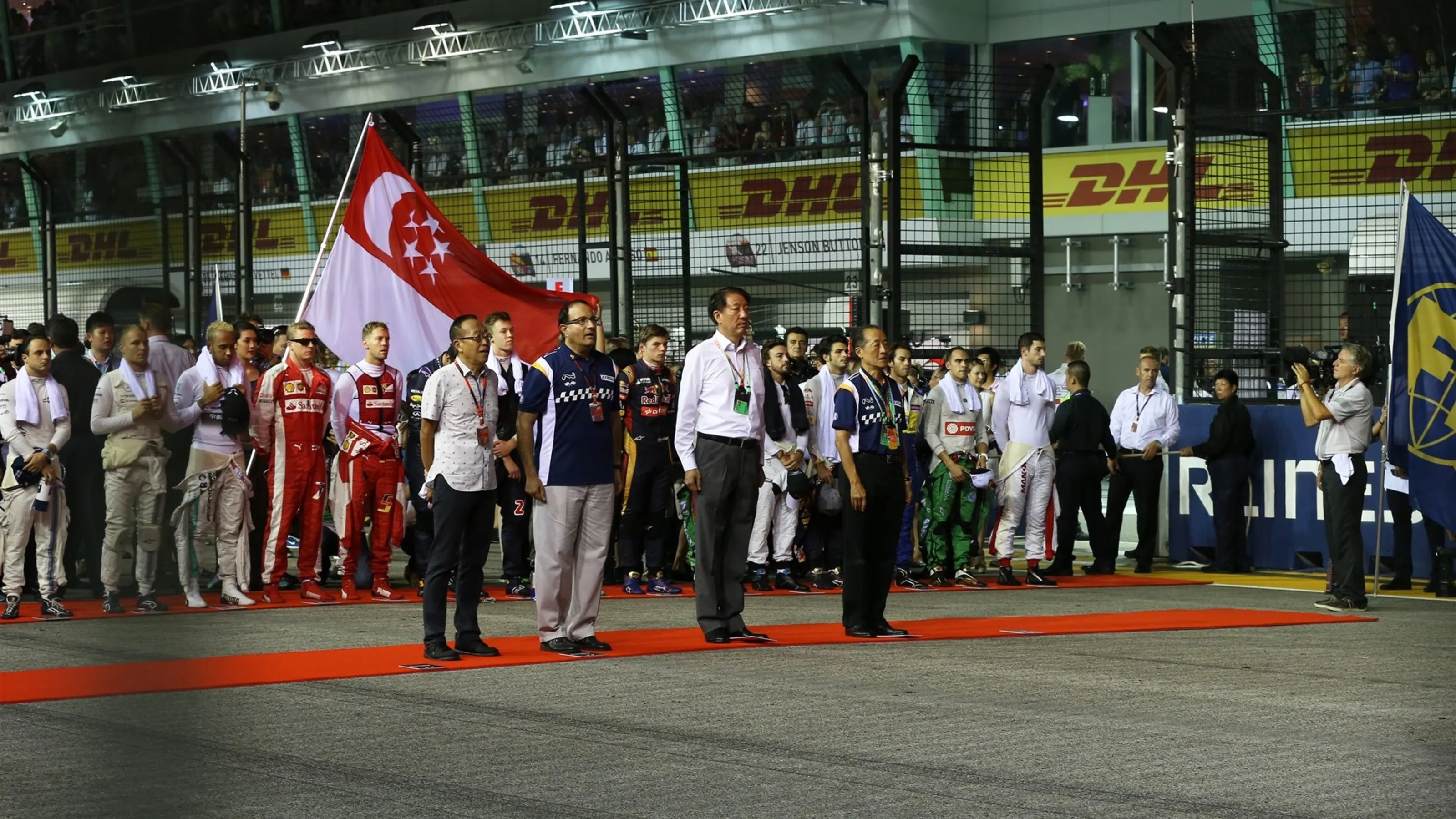 National Anthem is observed on the grid at Formula One World Championship, Rd13, Singapore Grand