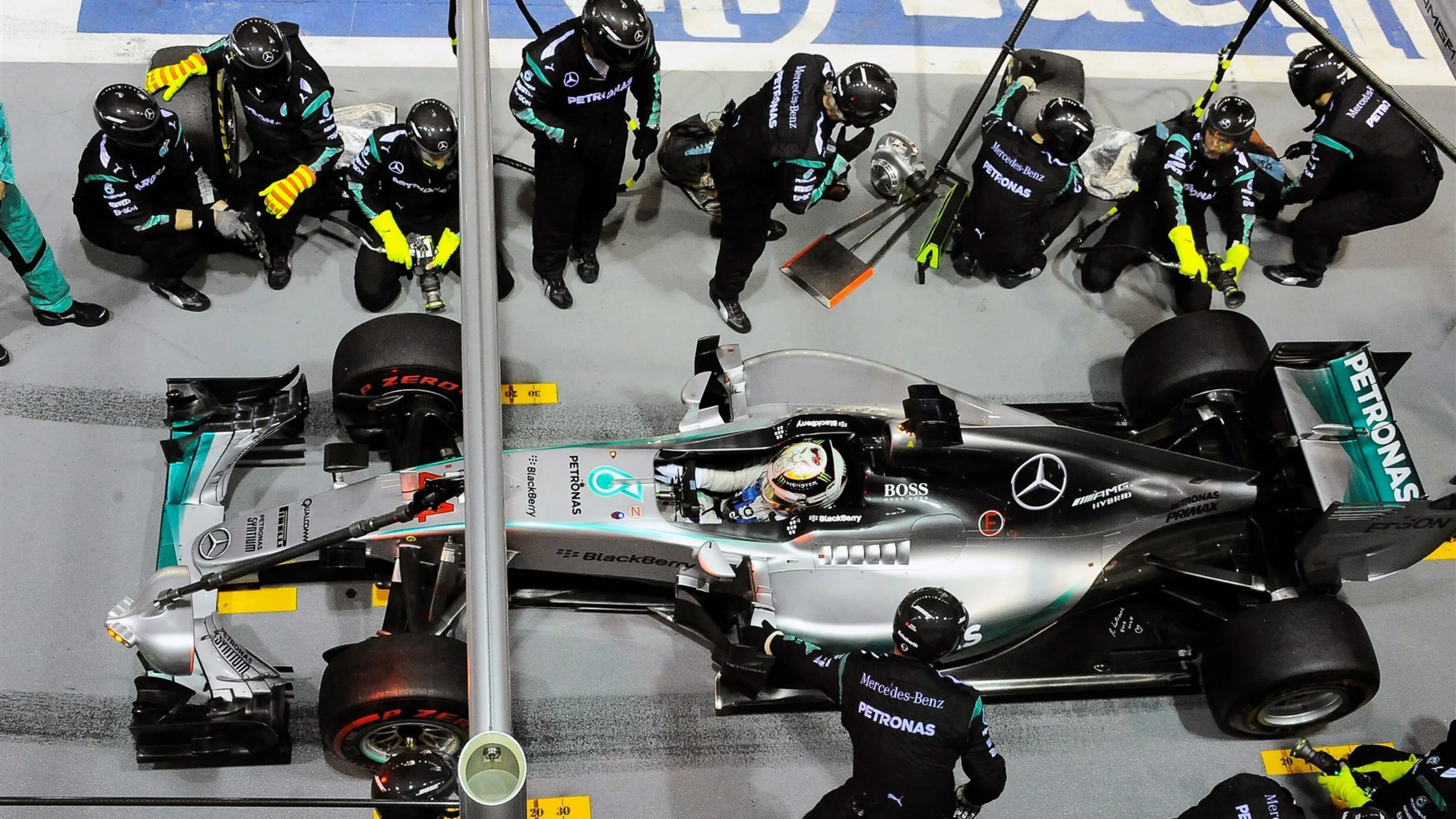 Lewis Hamilton (GBR) Mercedes AMG F1 W06 retires from the race at Formula One World Championship,