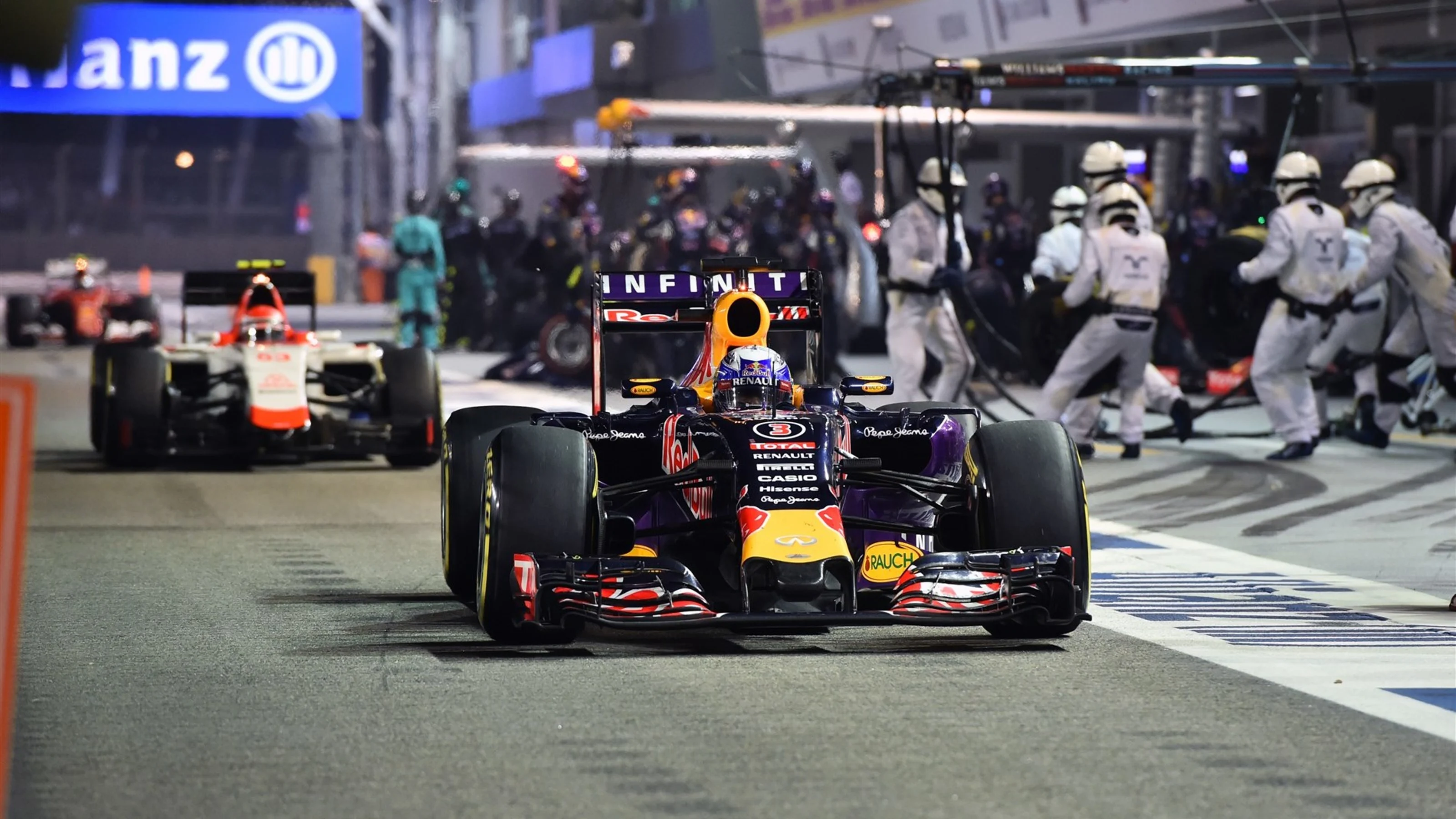 Daniel Ricciardo (AUS) Red Bull Racing RB11 makes a pit stop at Formula One World Championship,