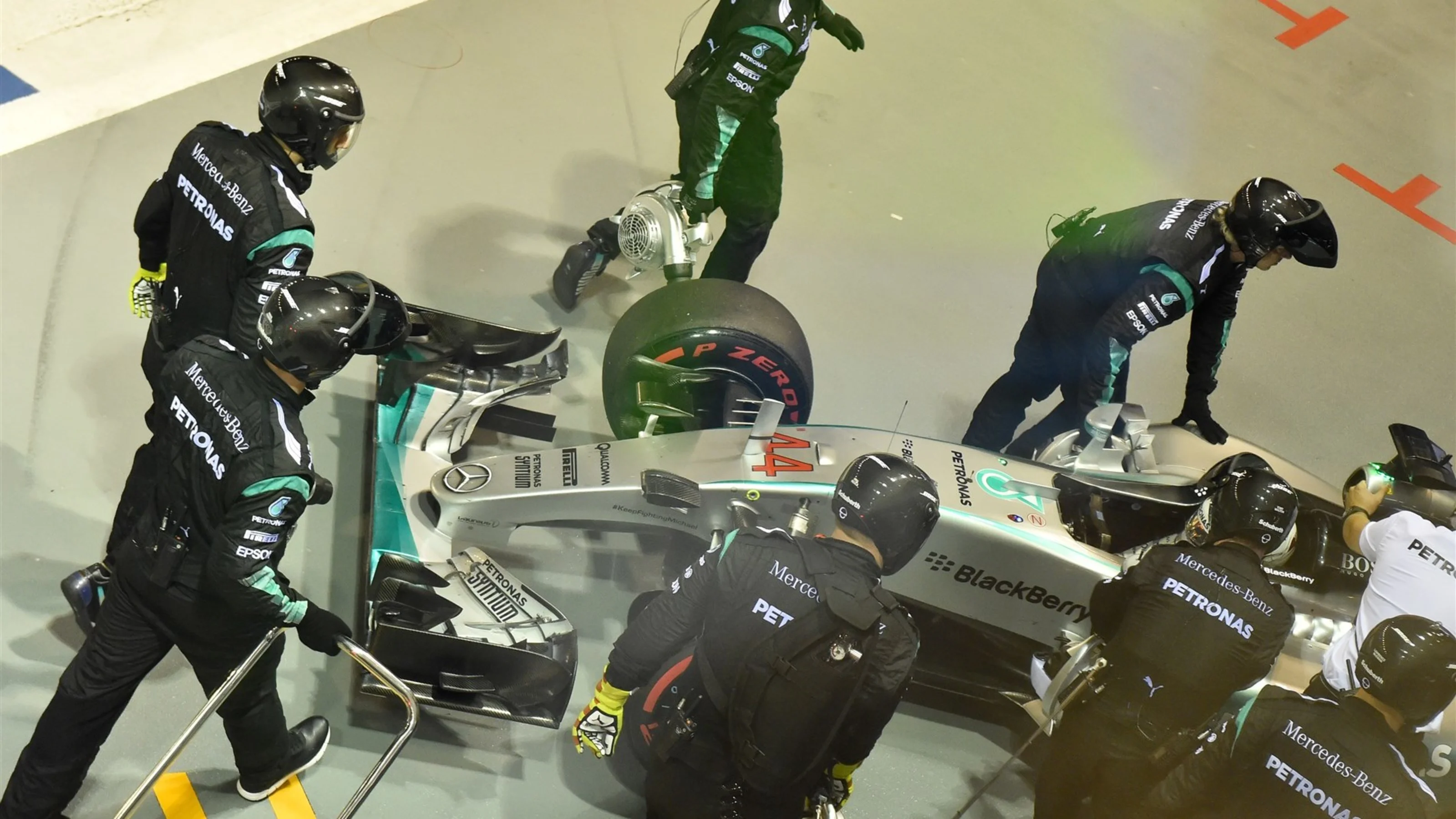 Lewis Hamilton (GBR) Mercedes AMG F1 W06 retires from the race at Formula One World Championship,