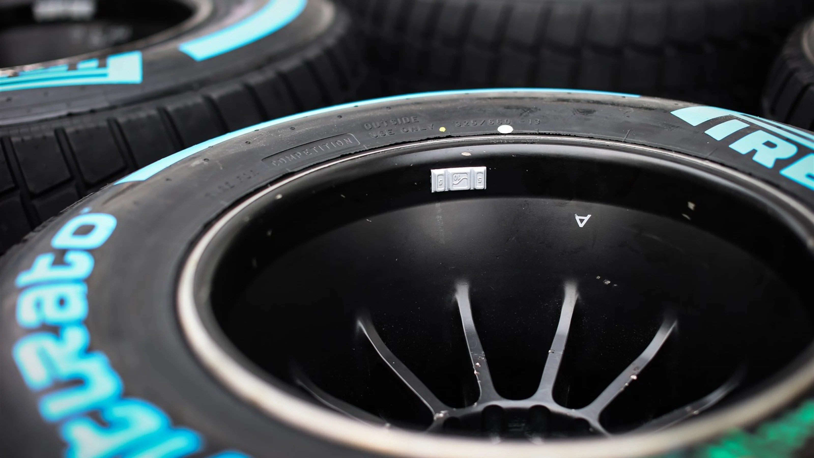 Pirelli tyres at Formula One World Championship, Rd13, Singapore Grand Prix, Preparations, Marina