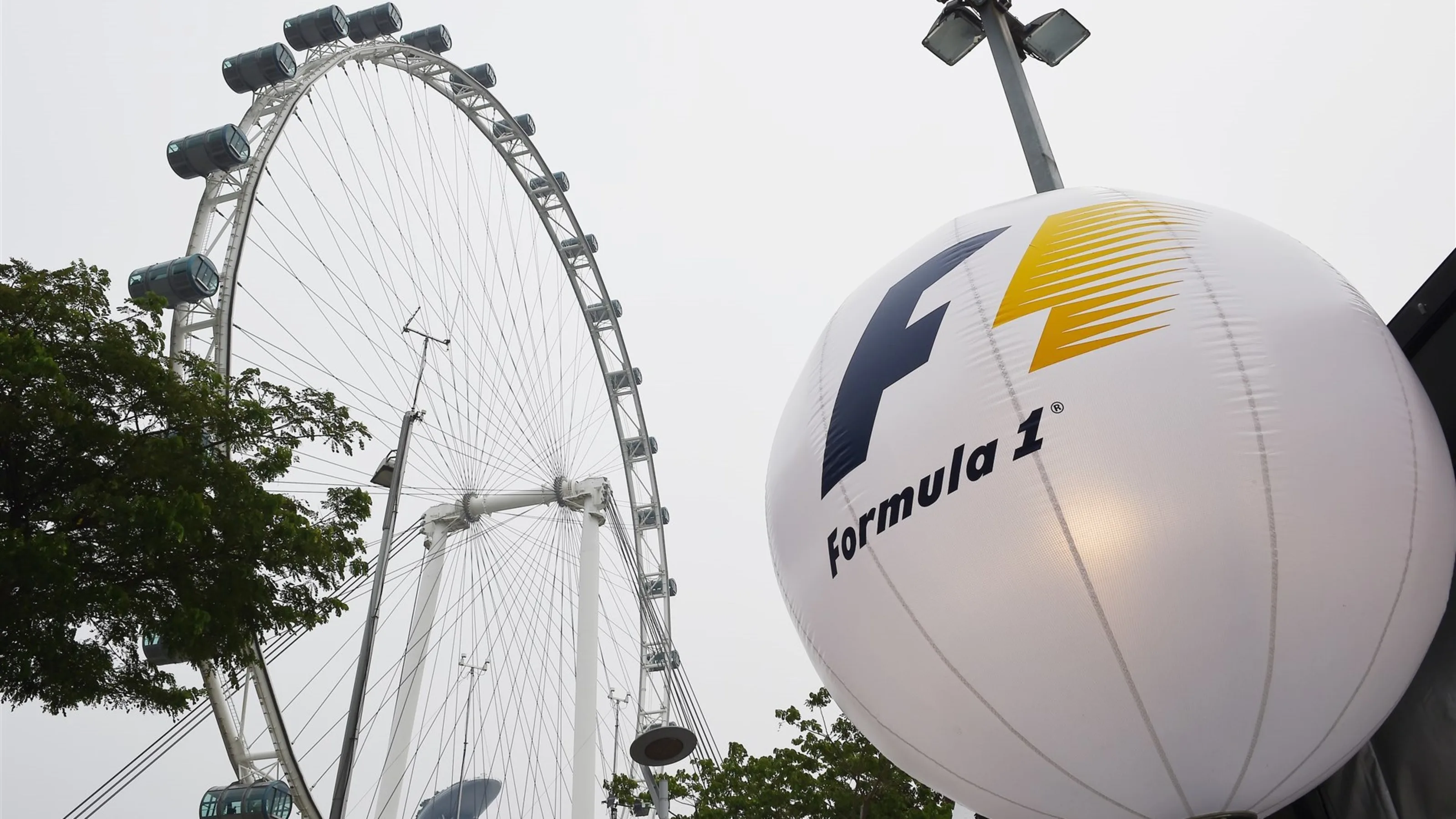 Singapore Flyer at Formula One World Championship, Rd13, Singapore Grand Prix, Preparations, Marina