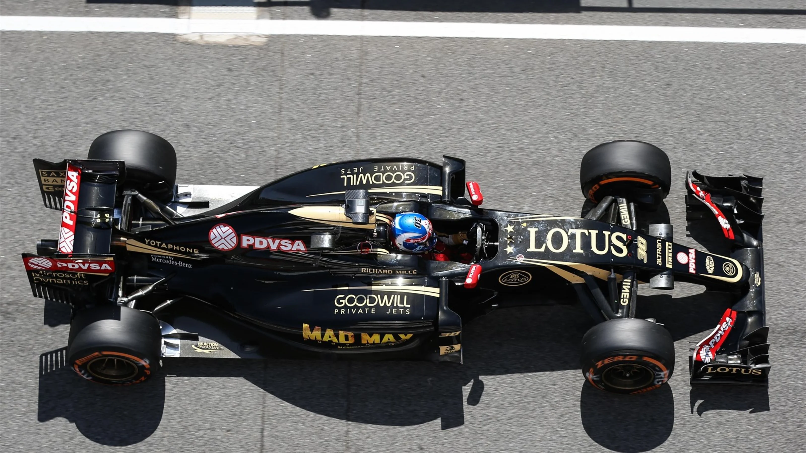 Romain Grosjean (FRA) Lotus E23 Hybrid at Formula One World Championship, Rd5, Spanish Grand Prix