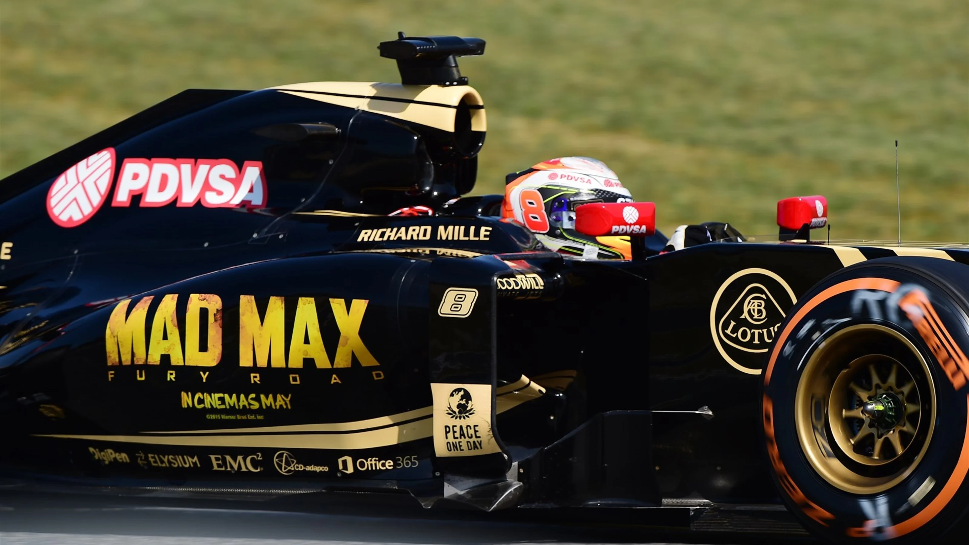 Romain Grosjean (FRA) Lotus E23 Hybrid at Formula One World Championship, Rd5, Spanish Grand Prix