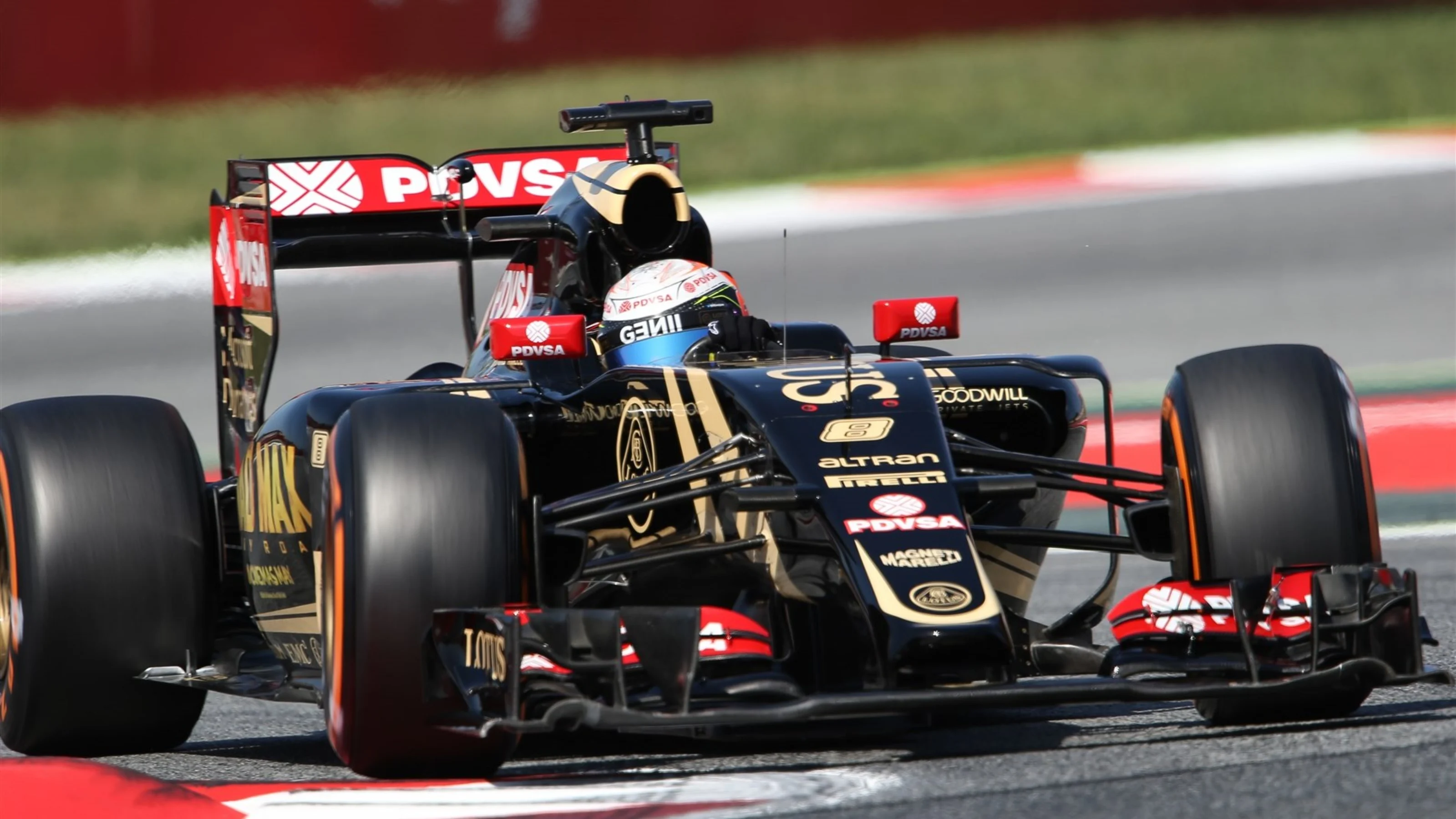 Romain Grosjean (FRA) Lotus E23 Hybrid at Formula One World Championship, Rd5, Spanish Grand Prix