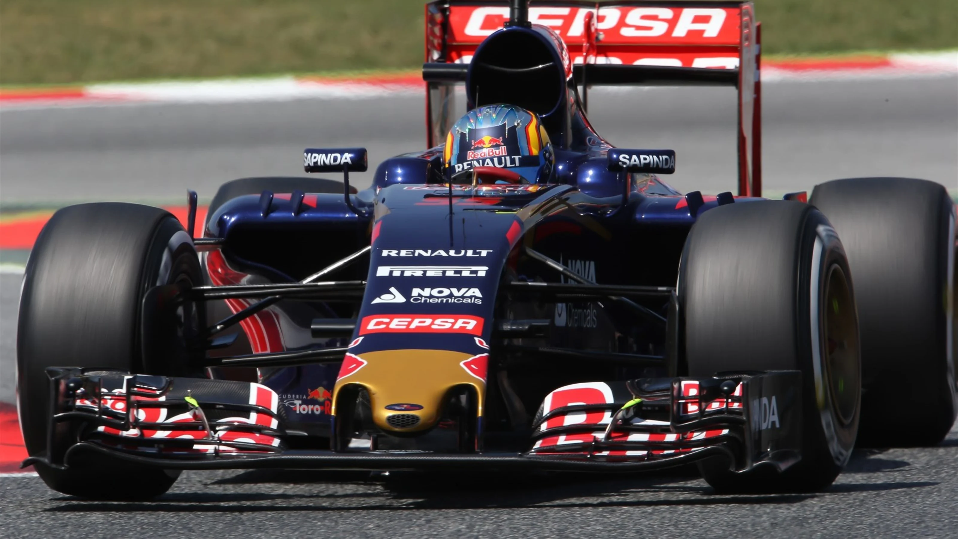 Carlos Sainz jr (ESP) Scuderia Toro Rosso STR10 at Formula One World Championship, Rd5, Spanish