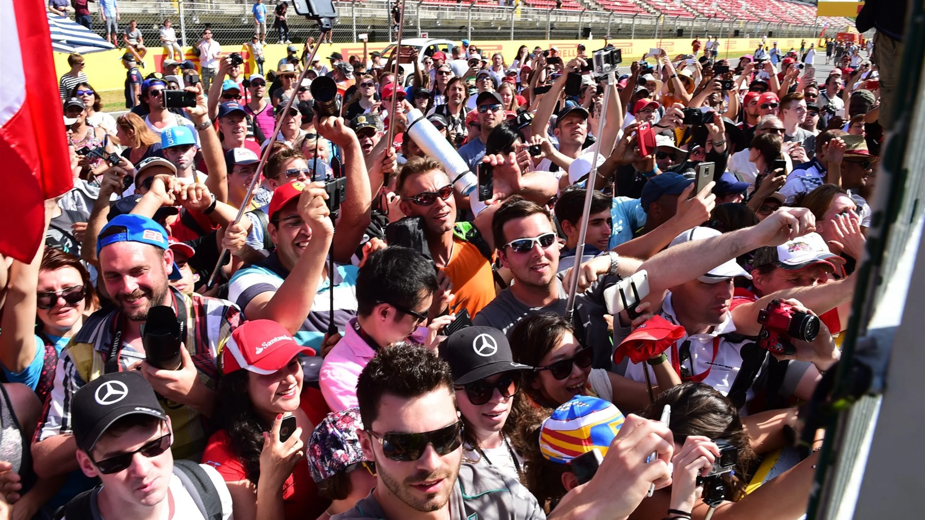 at Formula One World Championship, Rd5, Spanish Grand Prix Race, Barcelona, Spain, Sunday 10 May