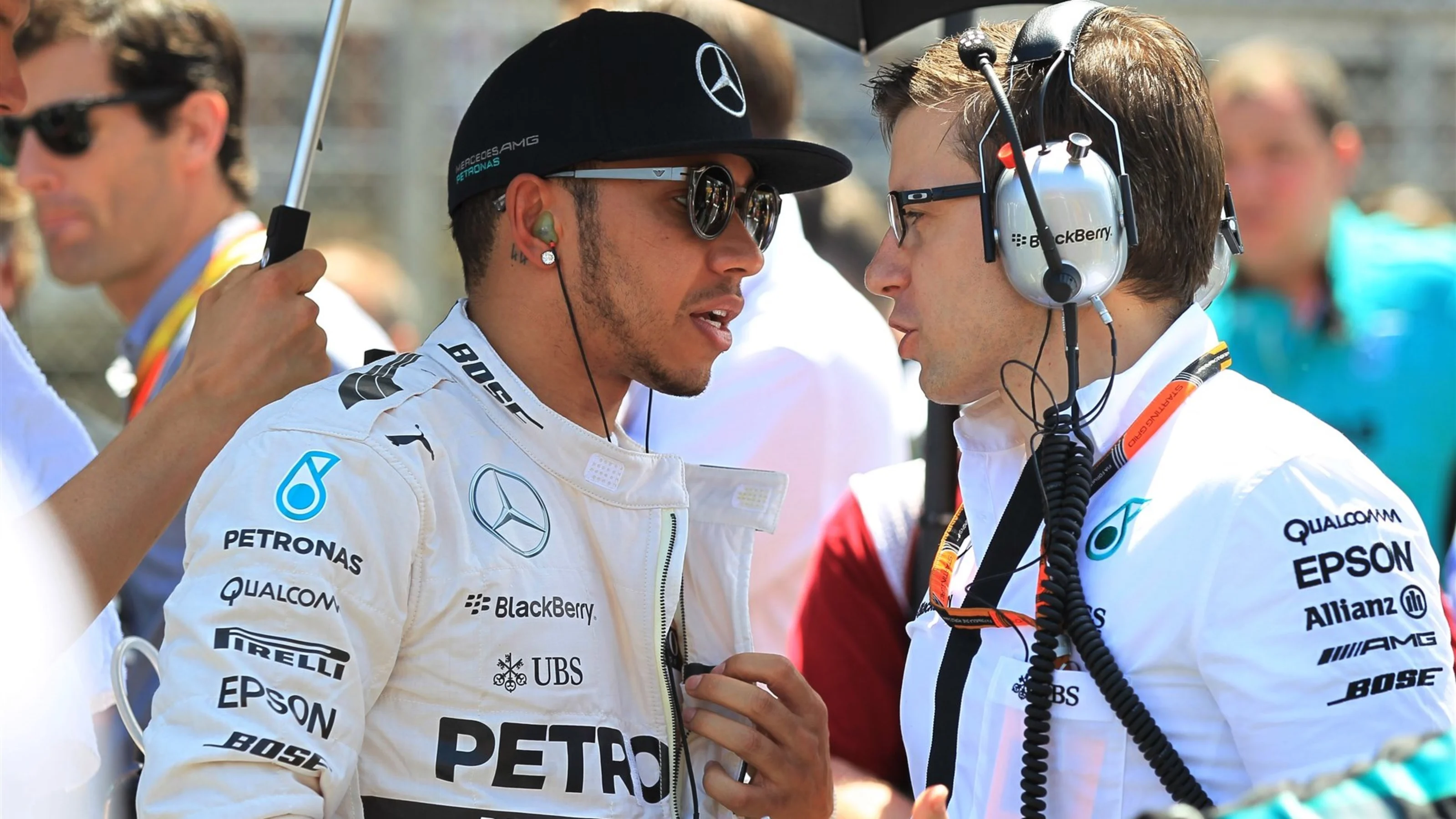 Lewis Hamilton (GBR) Mercedes AMG F1 on the grid with his race engineer Peter Bonnington (GBR) at