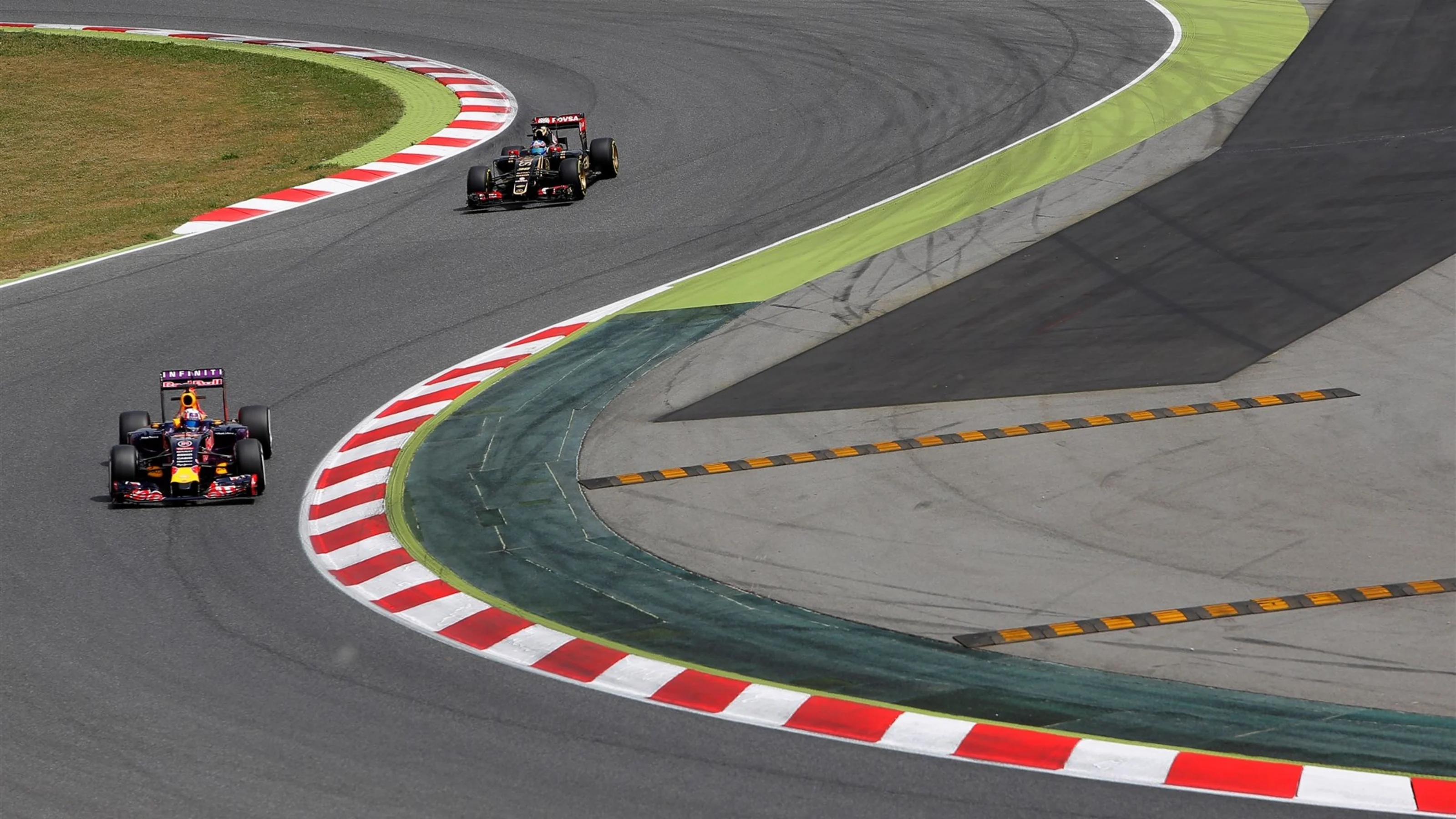 Pierre Gasly (FRA) Red Bull Racing RB11 at Formula One Testing, Day Two, Barcelona, Spain, 13 May