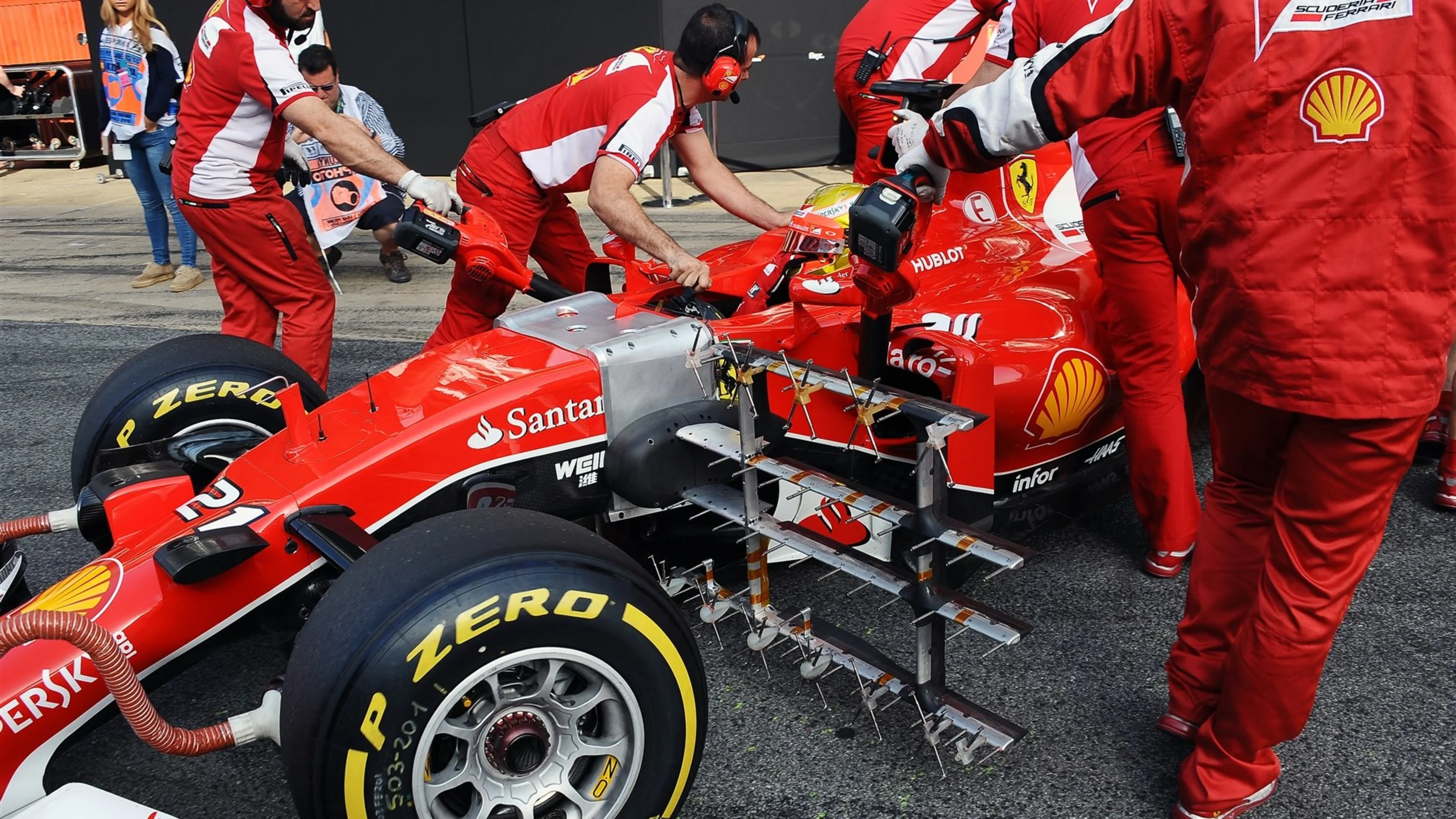 Esteban Gutierrez (MEX) Ferrari S15-T with aero sensor at Formula One Testing, Day Two, Barcelona,
