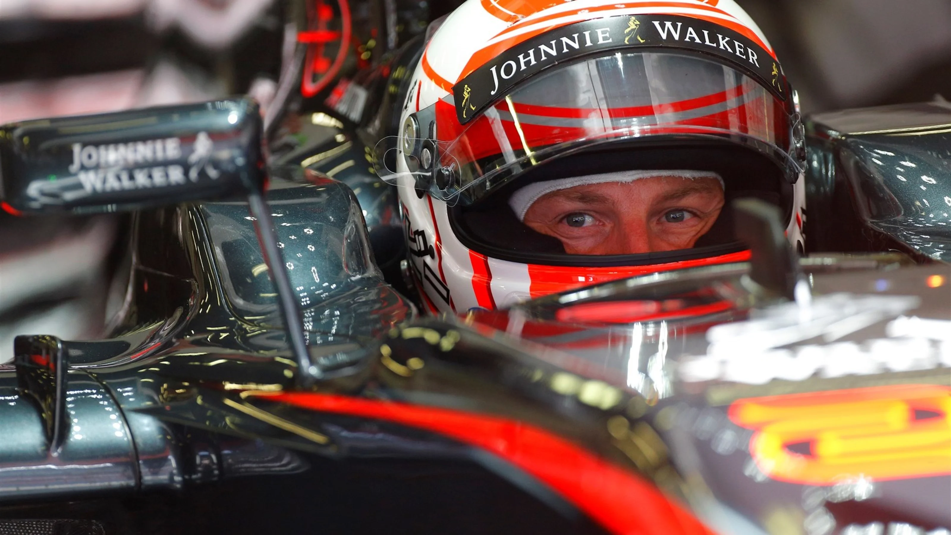 Jenson Button (GBR) McLaren MP4-30 at Formula One Testing, Day Two, Barcelona, Spain, 13 May 2015.