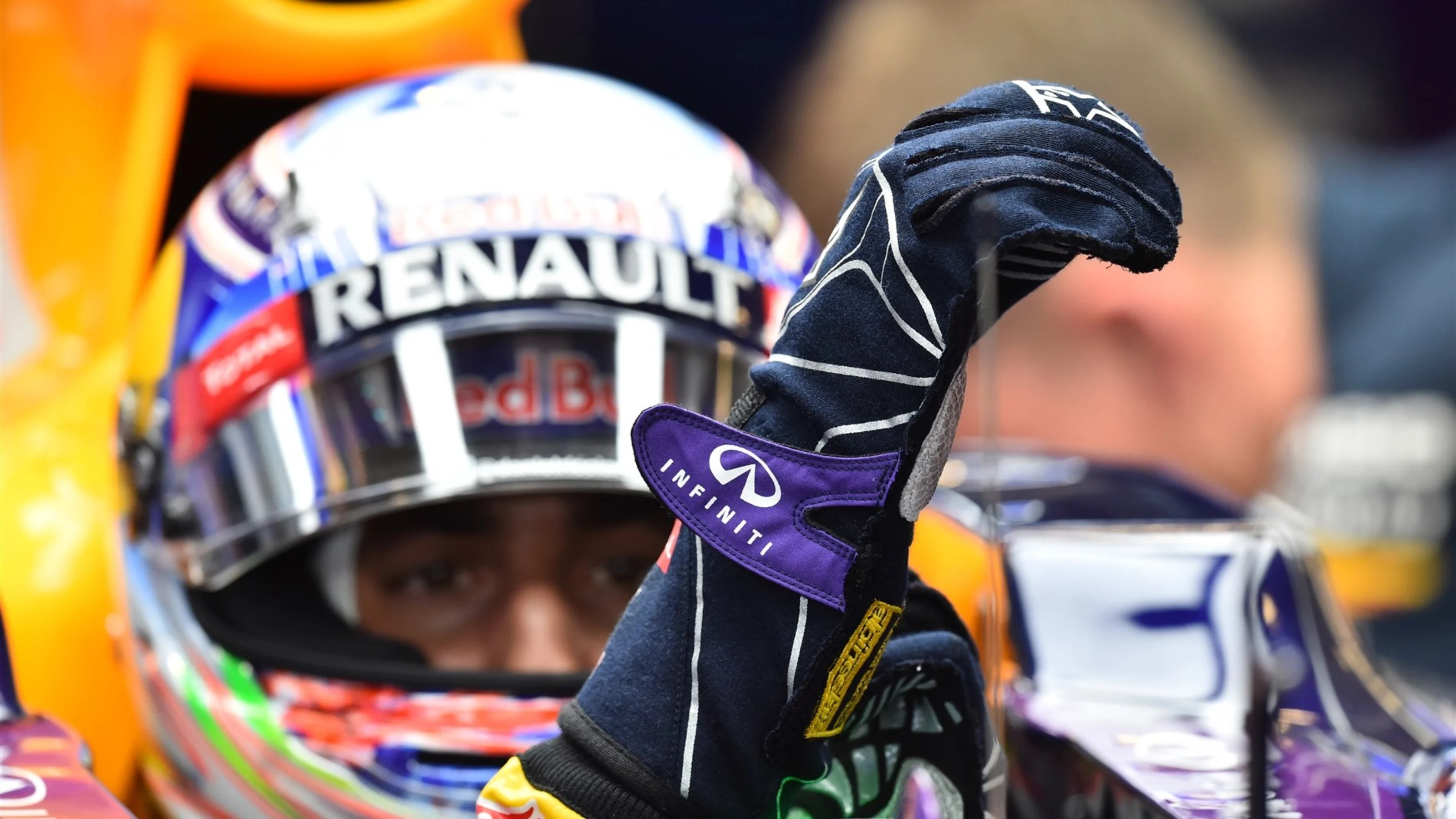Daniel Ricciardo (AUS) Red Bull Racing Alpinestars gloves at Formula One World Championship, Rd16,
