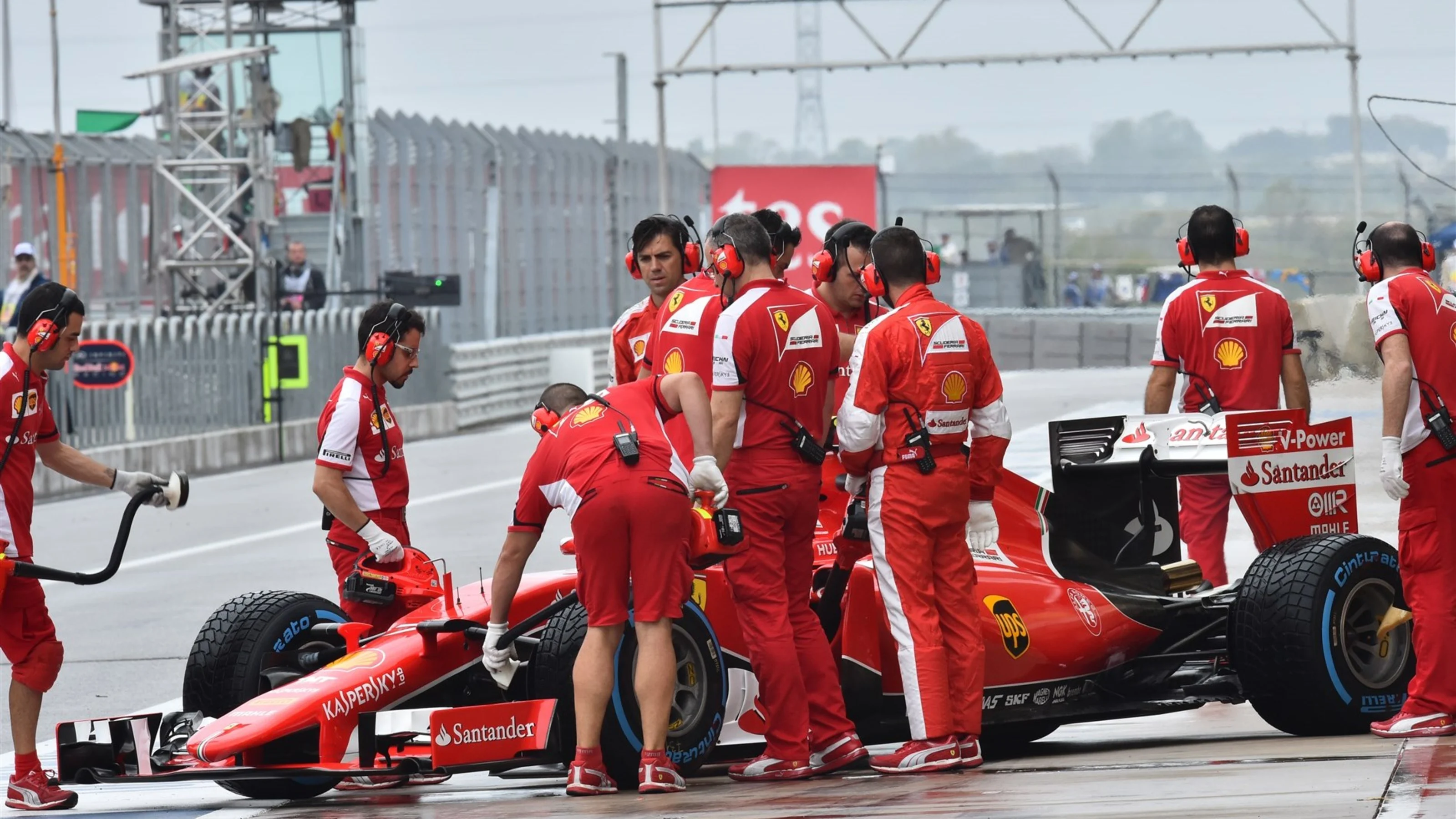 Kimi Raikkonen (FIN) Ferrari SF15-T at Formula One World Championship, Rd16, United States Grand