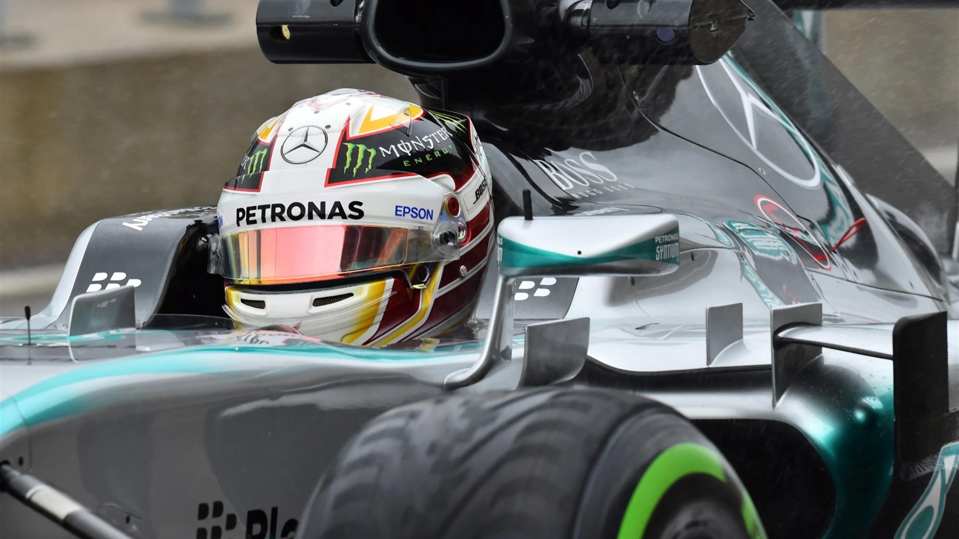 Lewis Hamilton (GBR) Mercedes AMG F1 W06 at Formula One World Championship, Rd16, United States