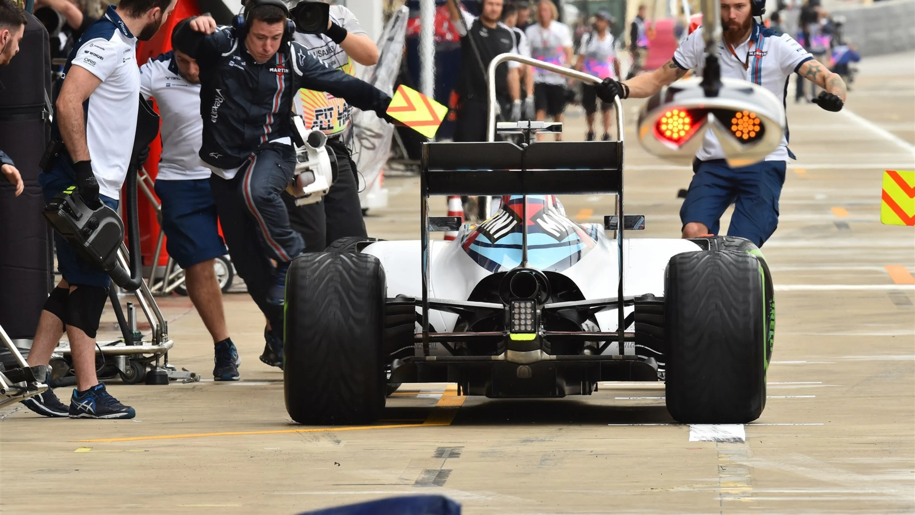 Valtteri Bottas (FIN) Williams FW37 at Formula One World Championship, Rd16, United States Grand