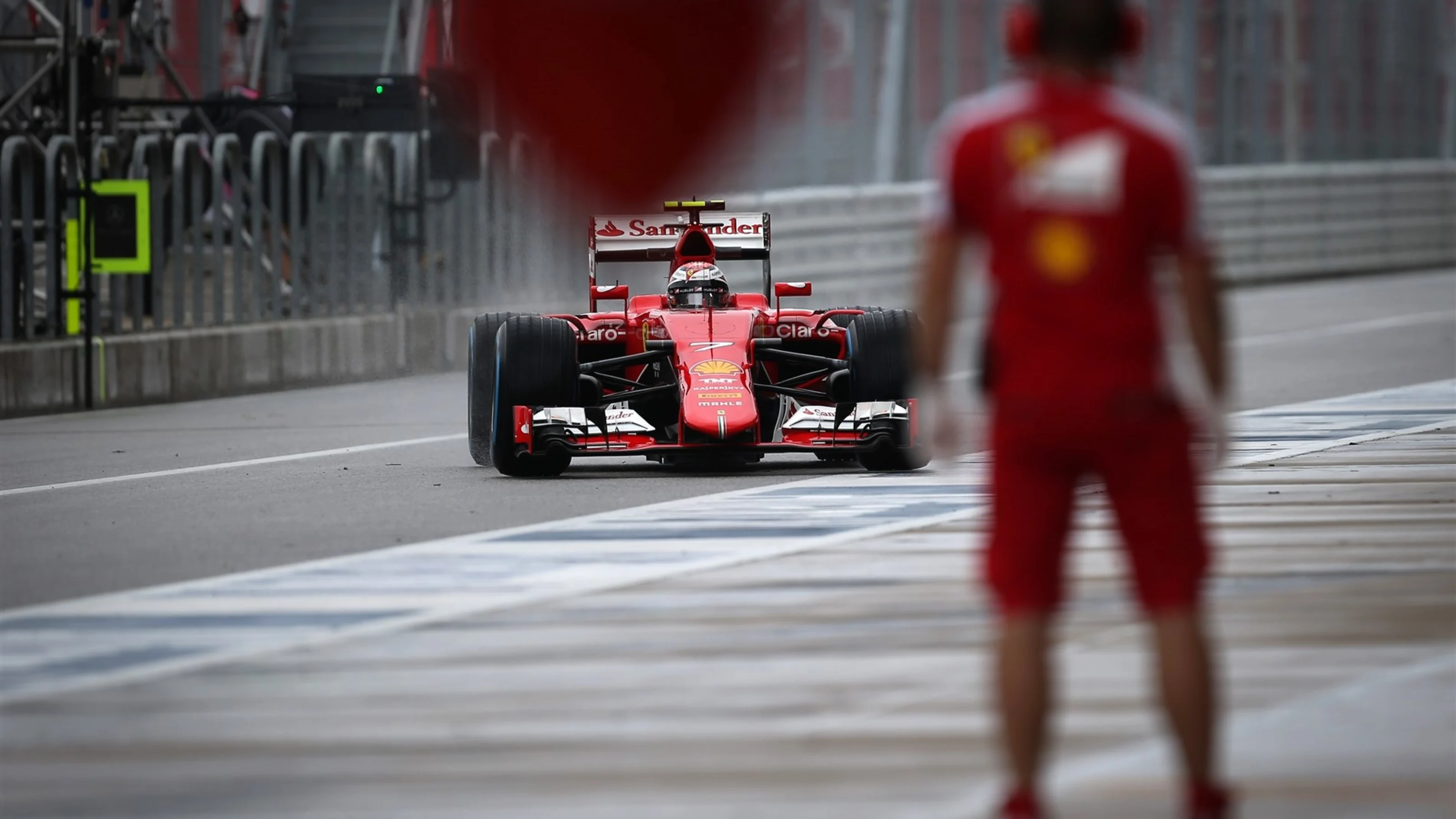 Kimi Raikkonen (FIN) Ferrari SF15-T at Formula One World Championship, Rd16, United States Grand
