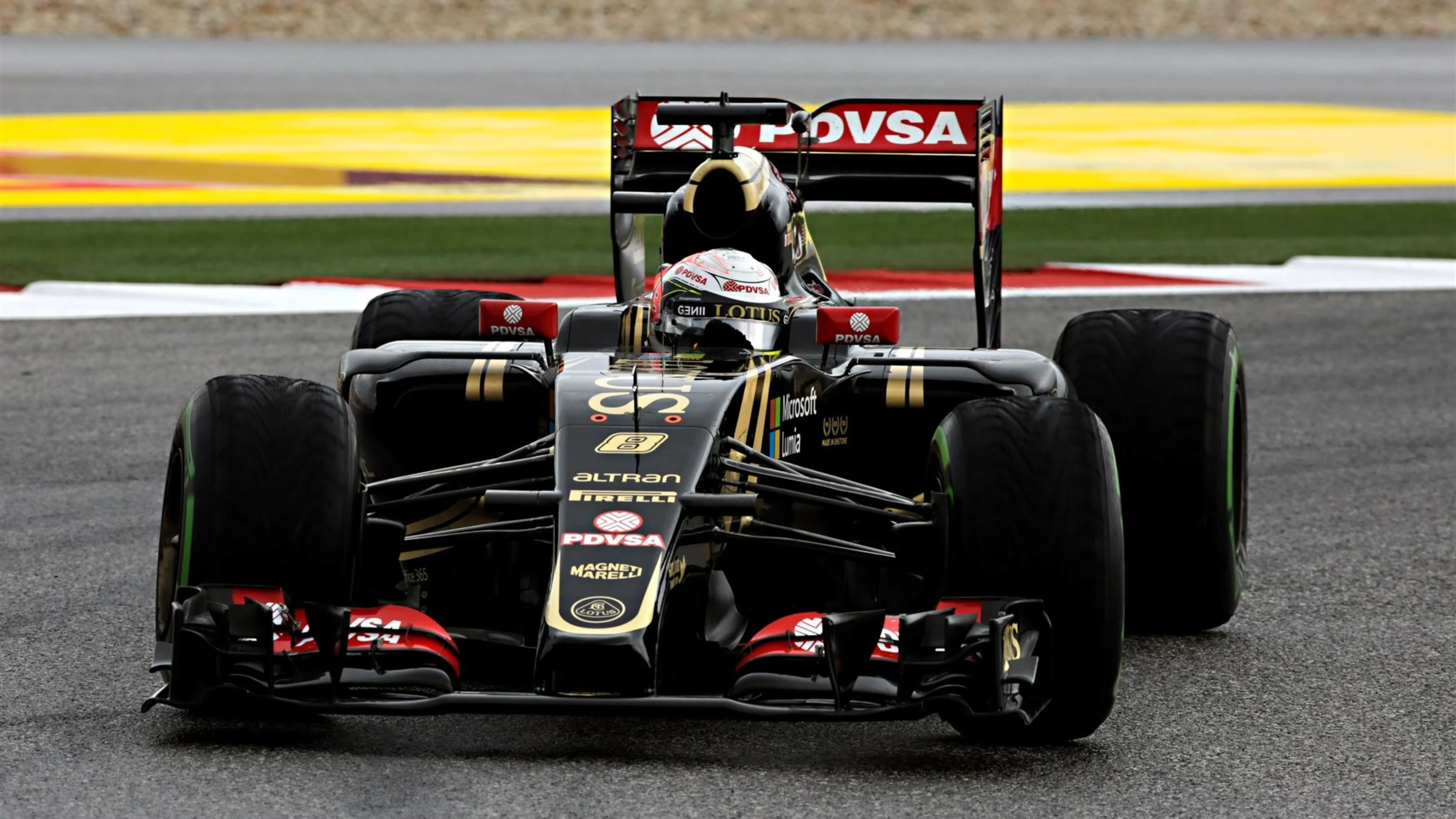 Romain Grosjean (FRA) Lotus E23 Hybrid at Formula One World Championship, Rd16, United States