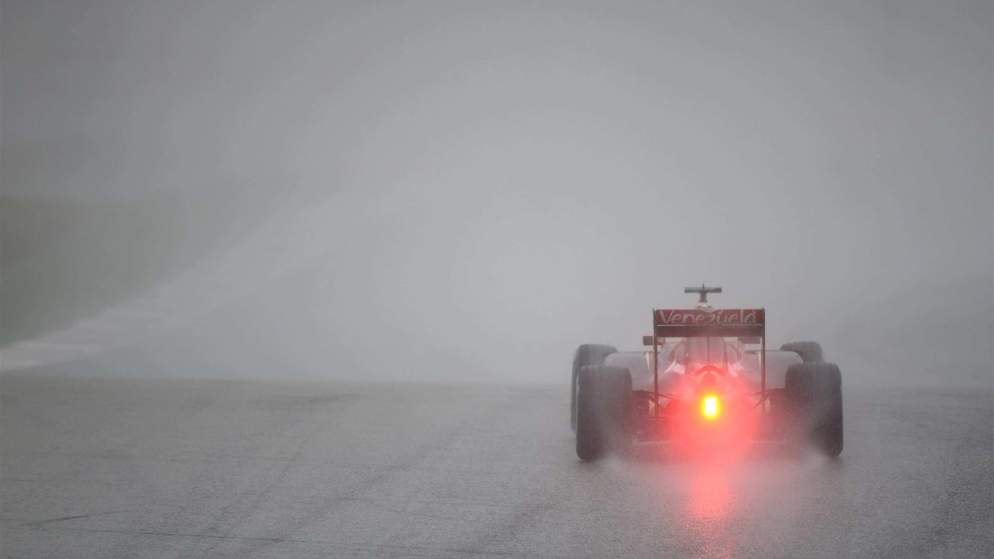 Pastor Maldonado (VEN) Lotus E23 Hybrid at Formula One World Championship, Rd16, United States