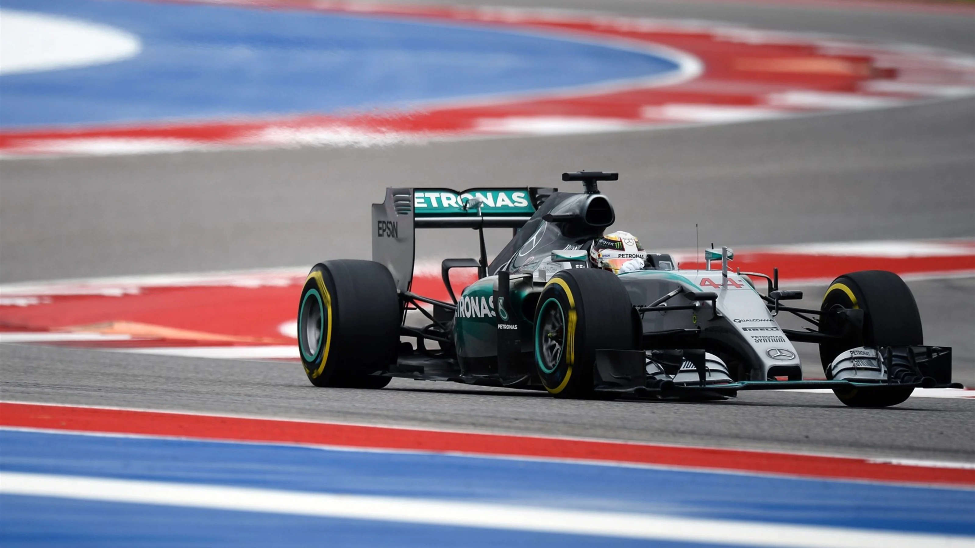 Lewis Hamilton (GBR) Mercedes AMG F1 W06 at Formula One World Championship, Rd16, United States