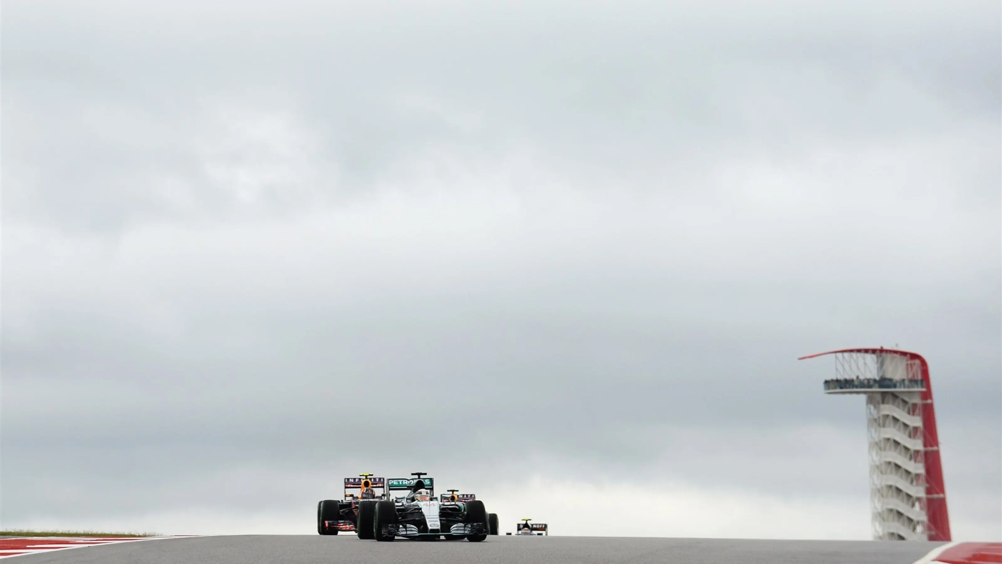 Lewis Hamilton (GBR) Mercedes AMG F1 W06 at Formula One World Championship, Rd16, United States