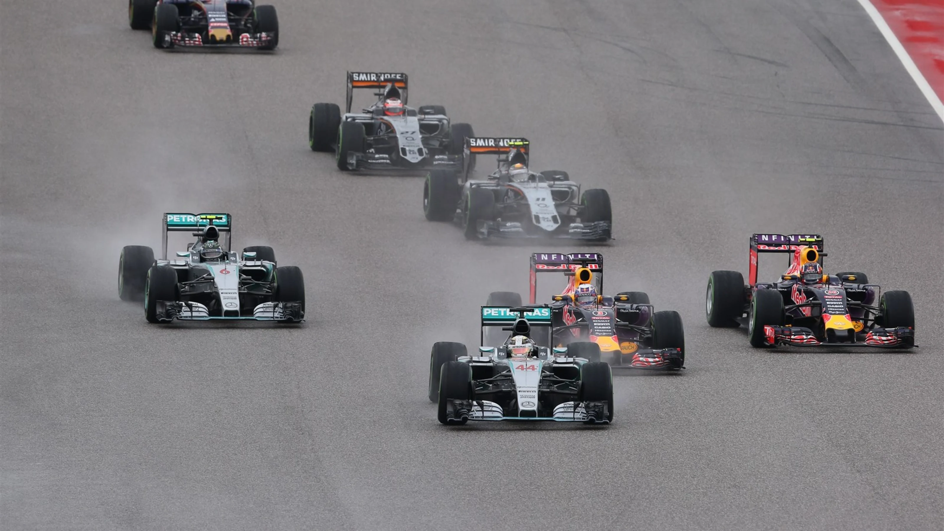Lewis Hamilton (GBR) Mercedes AMG F1 W06 leads at the start of the race at Formula One World