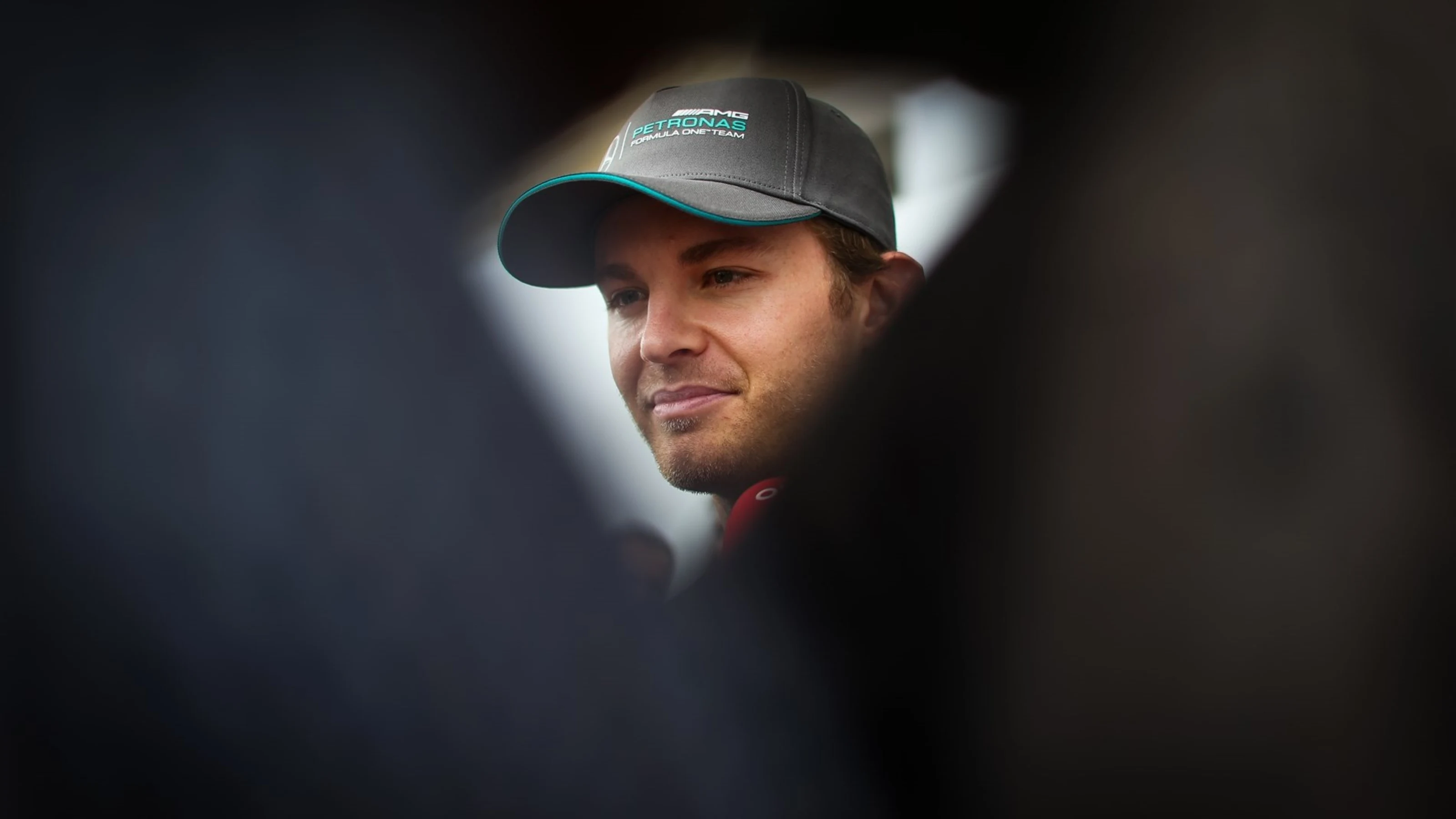 Nico Rosberg (GER) Mercedes AMG F1 talking to the media at Formula One World Championship, Rd16,